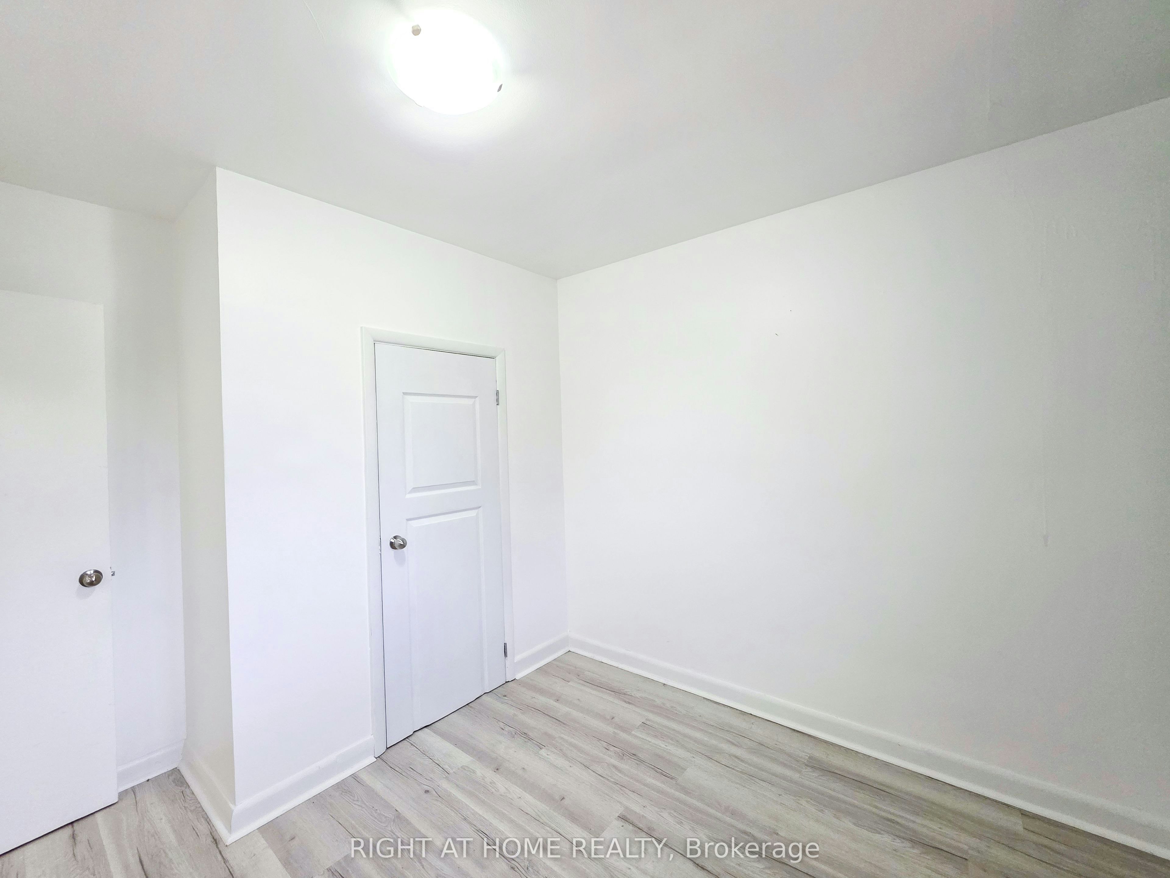 Main-708 Carnegie Avenue, Oshawa, ON, L1G 4R6 - 21