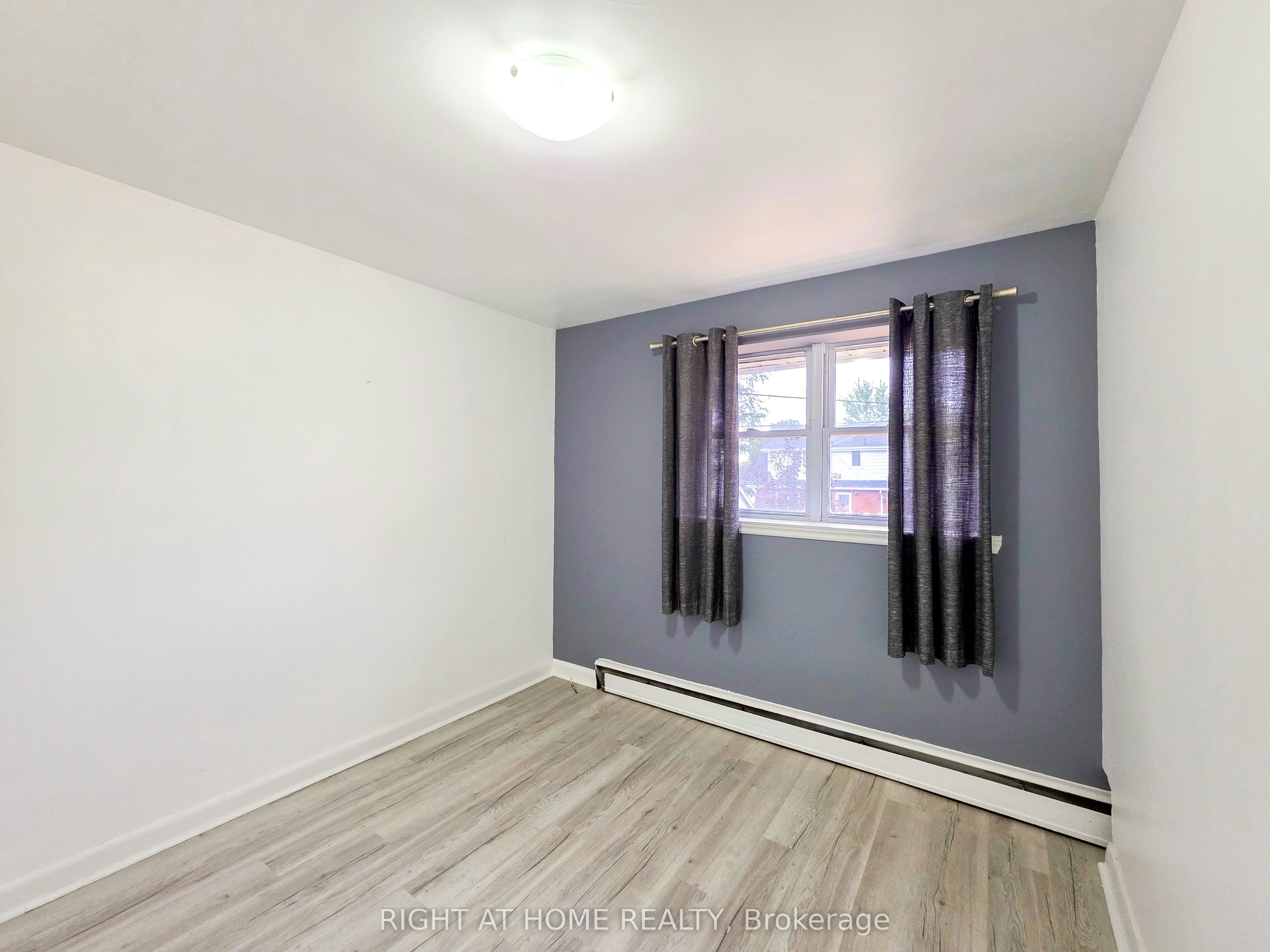 Main-708 Carnegie Avenue, Oshawa, ON, L1G 4R6 - 20
