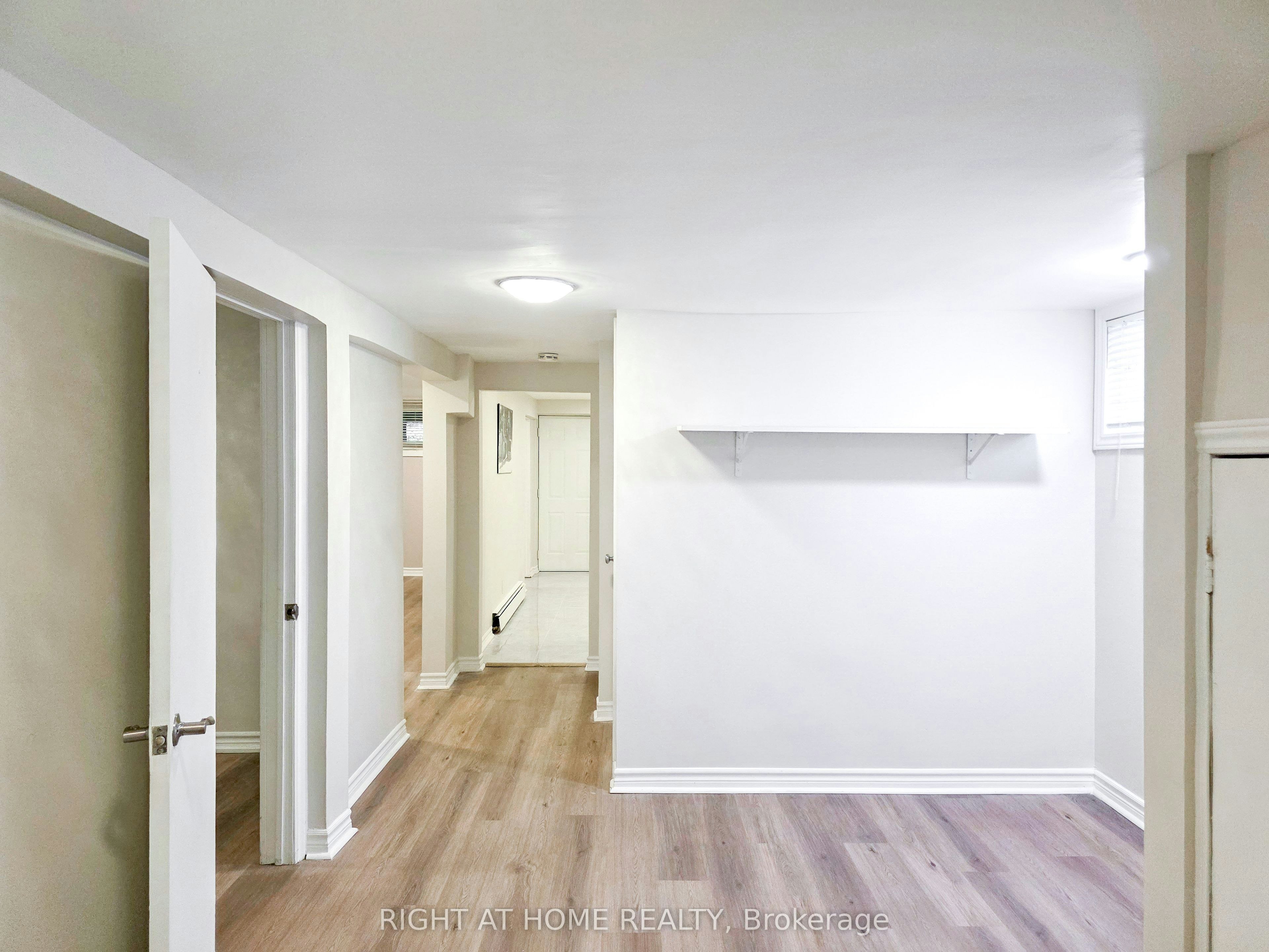 Lower-708 Carnegie Avenue, Oshawa, ON, L1G 4R6 - 3