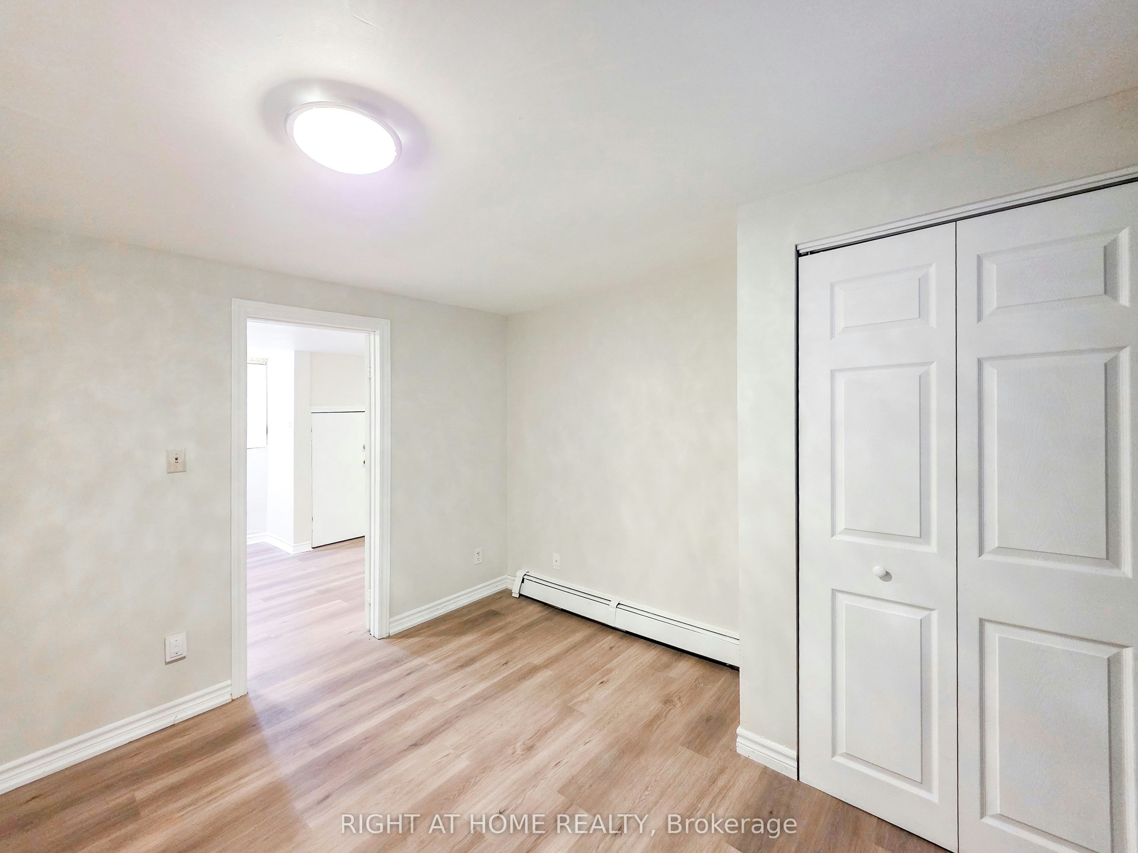 Lower-708 Carnegie Avenue, Oshawa, ON, L1G 4R6 - 14