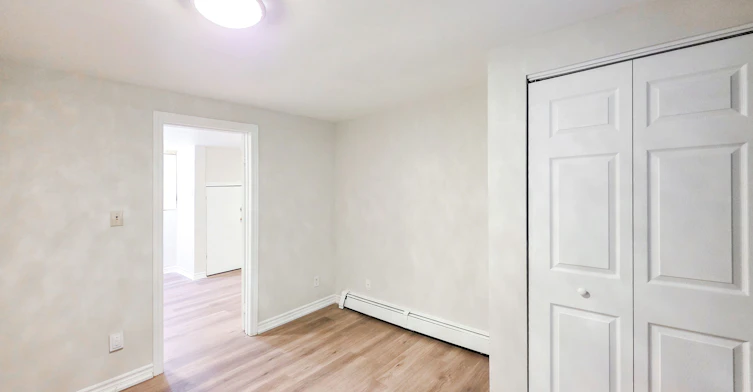 Lower-708 Carnegie Avenue, Oshawa, ON, L1G 4R6 - 14