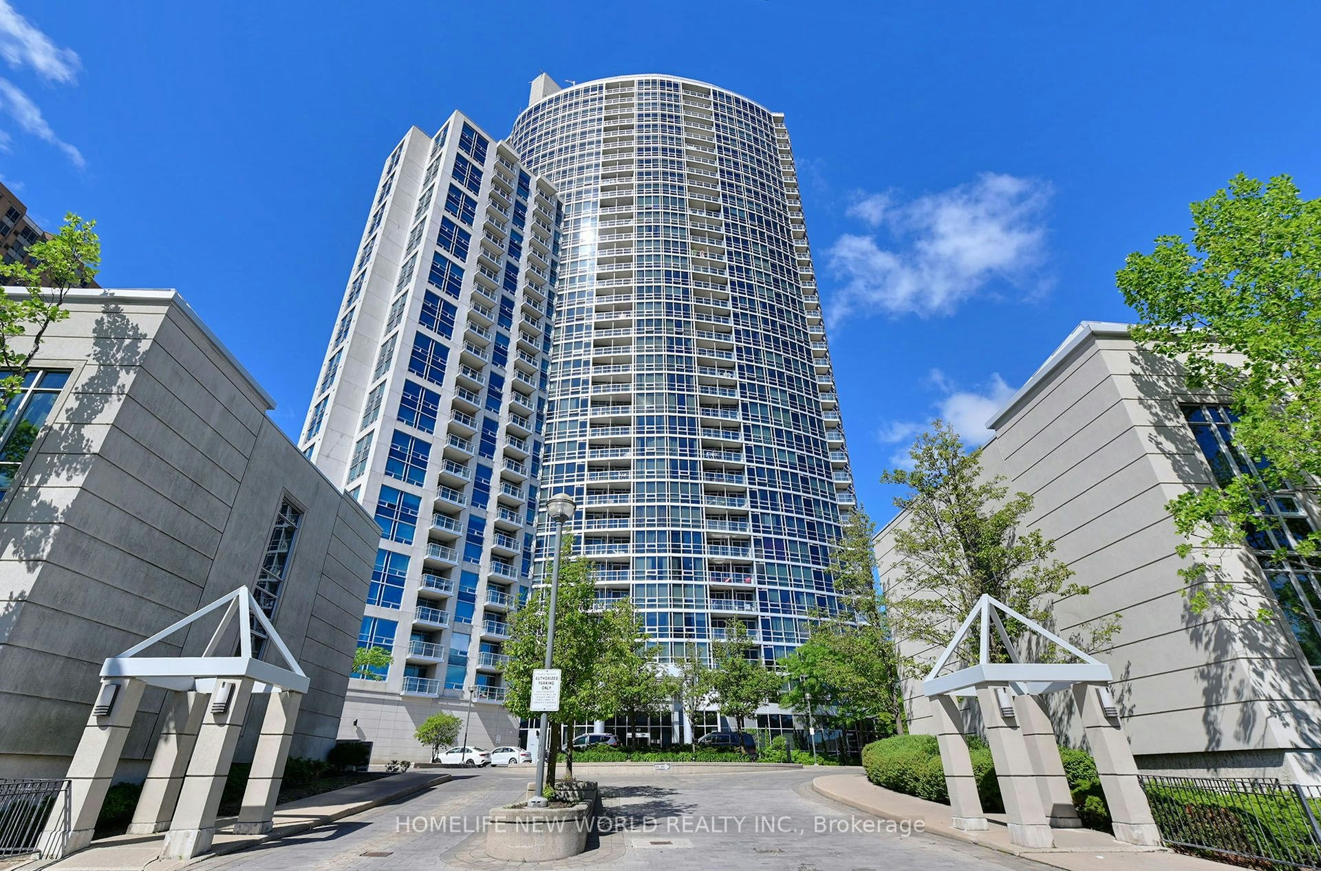 1105-83 Borough Drive, Toronto, ON, M1P 5E4