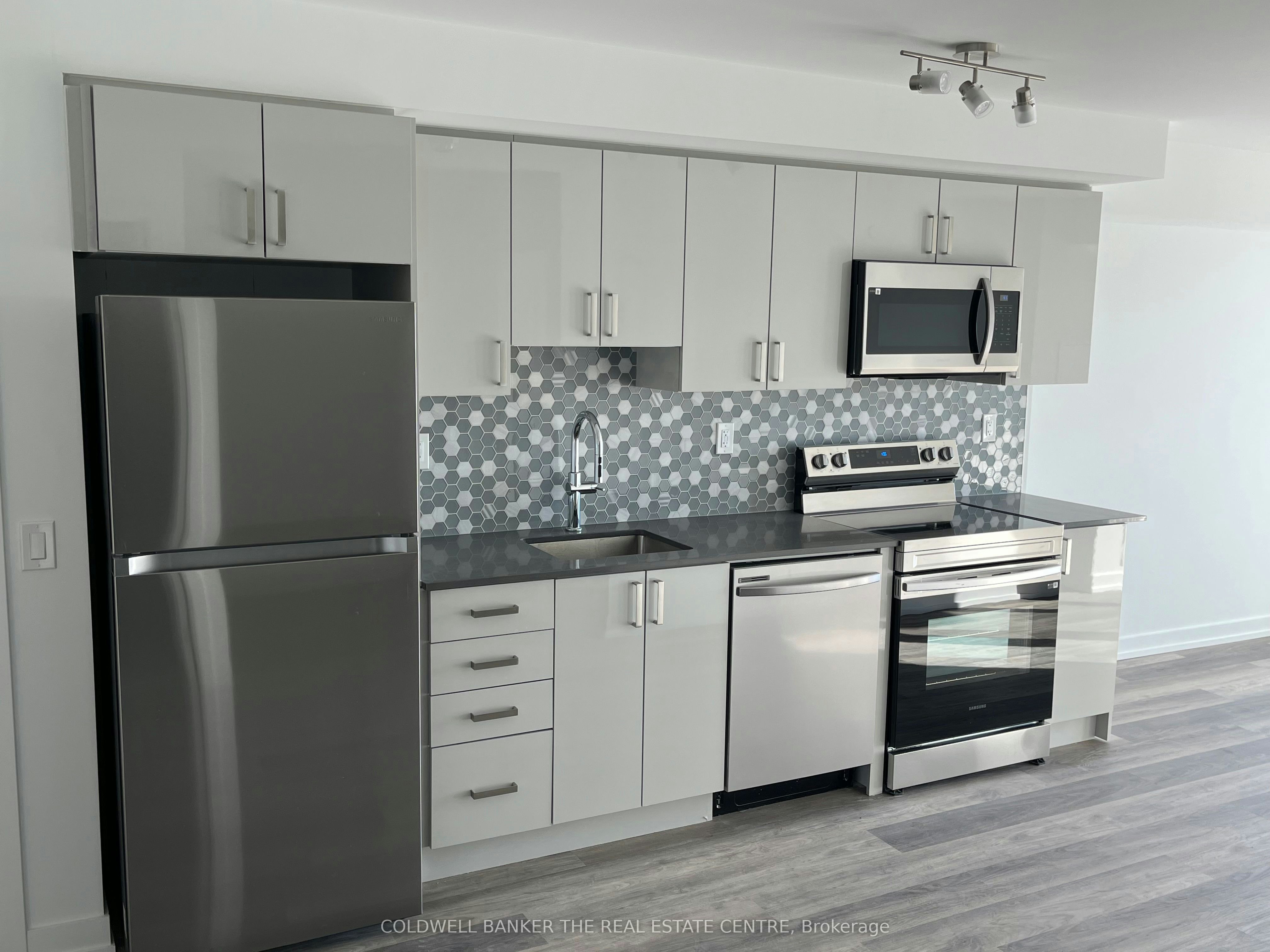 1401-1435 Celebration Drive, Pickering, ON, L1W 0C4 - 3