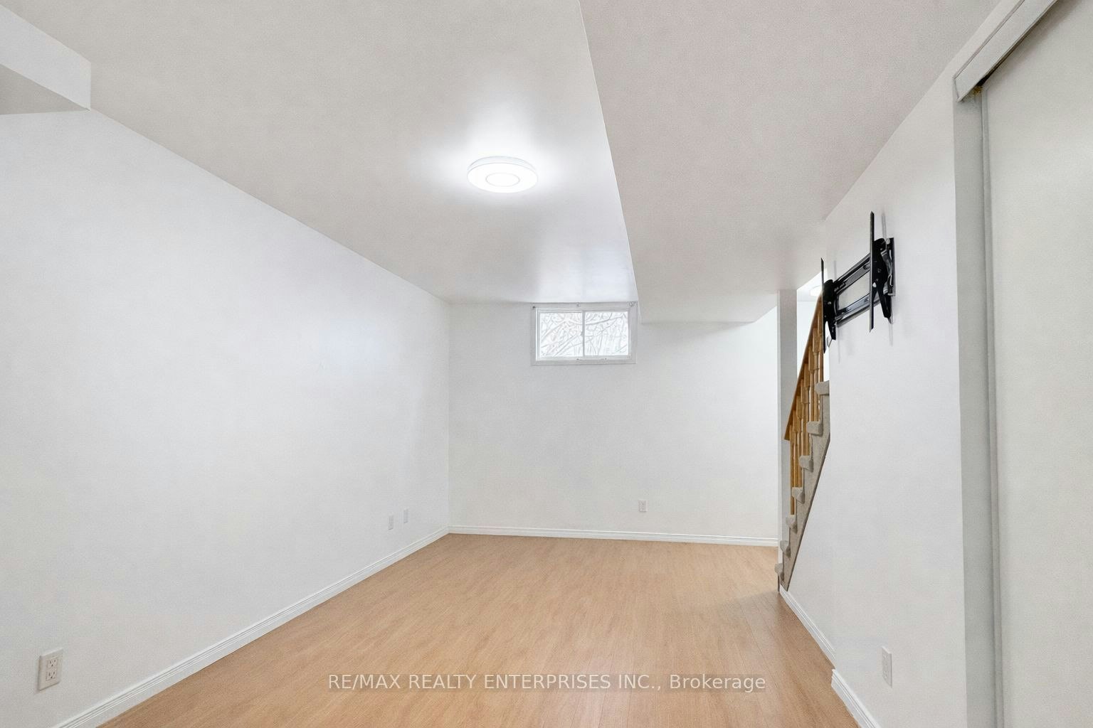 Lower-818 Buttonbush Court, Oshawa, ON, L1K 2H9 - 7