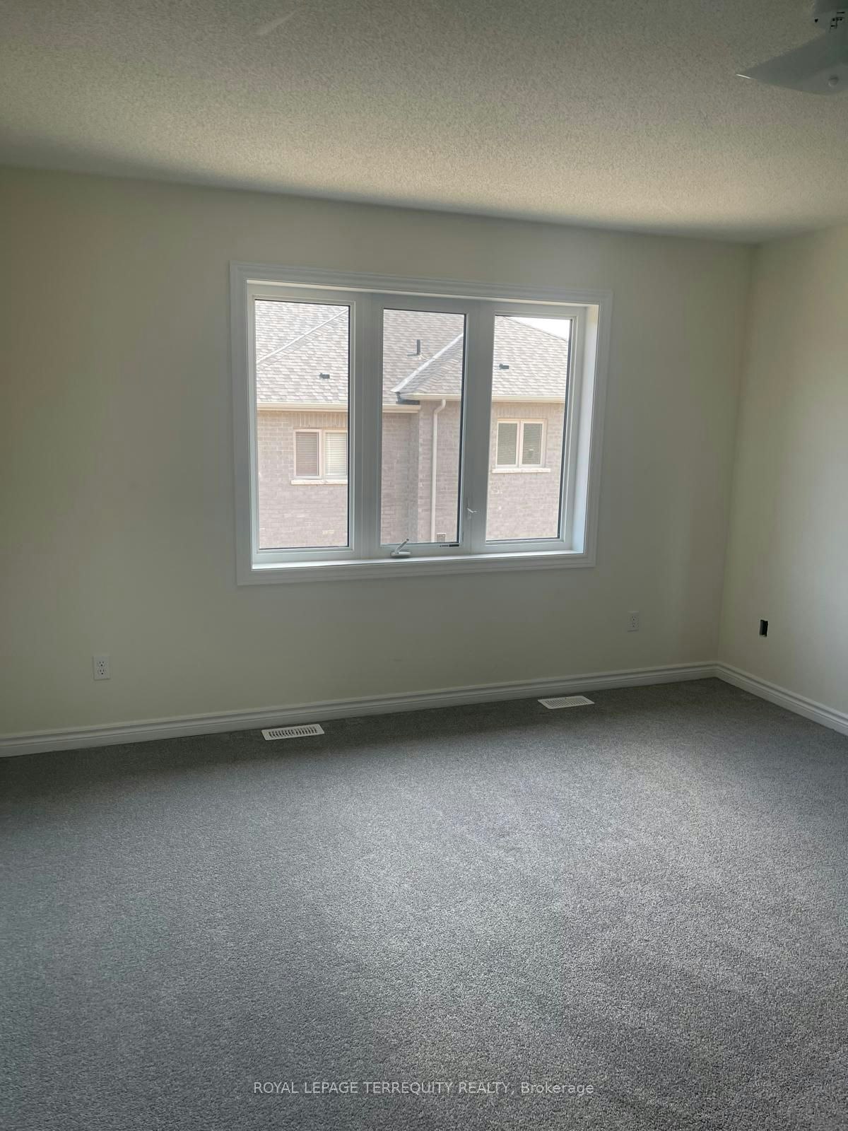 1111 Marathon Avenue, Pickering, ON, L1X 0L7 - 18