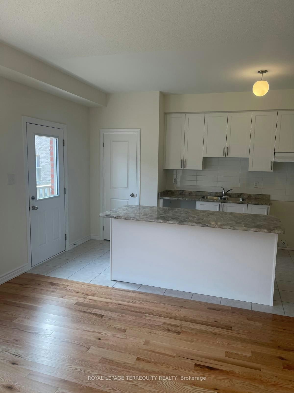 1111 Marathon Avenue, Pickering, ON, L1X 0L7 - 12