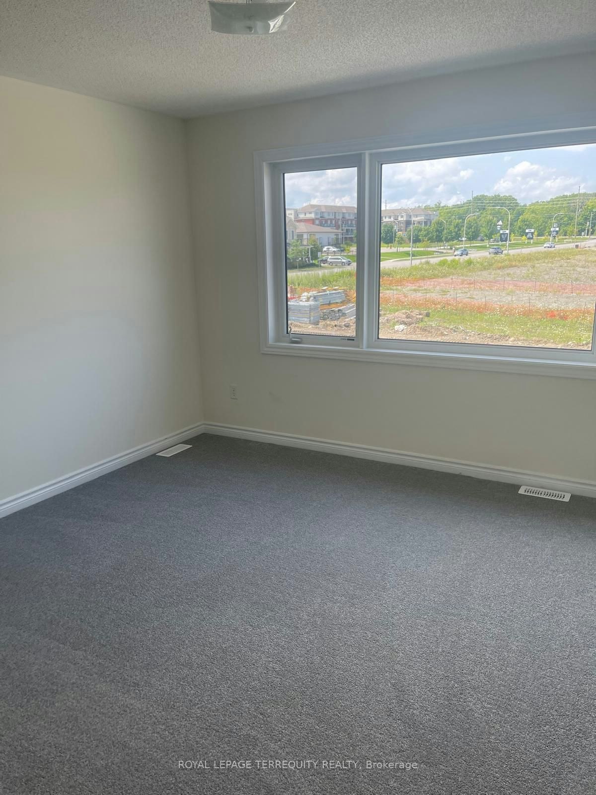 1111 Marathon Avenue, Pickering, ON, L1X 0L7 - 10