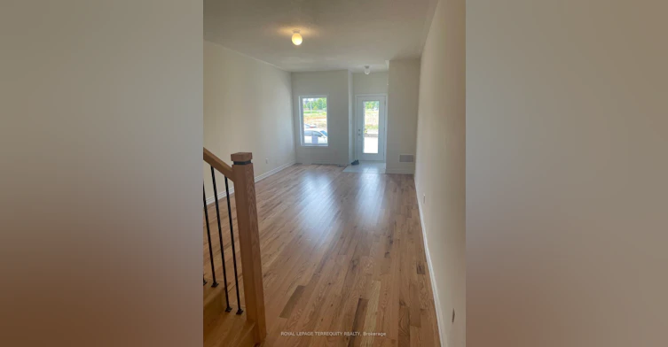 1111 Marathon Avenue, Pickering, ON, L1X 0L7 - 2