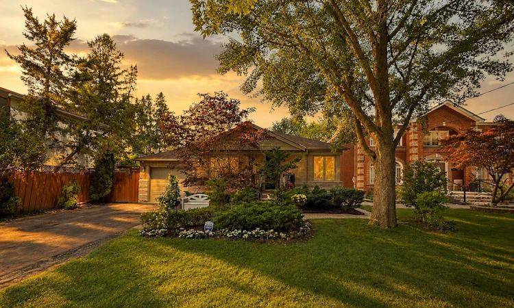 52 Colonel Danforth Trail