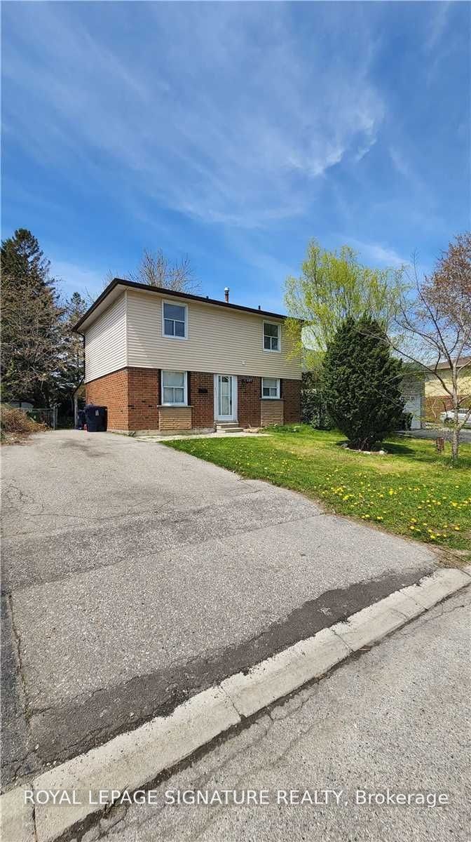 107 Crittenden Square, Toronto, ON, M1B 1V2