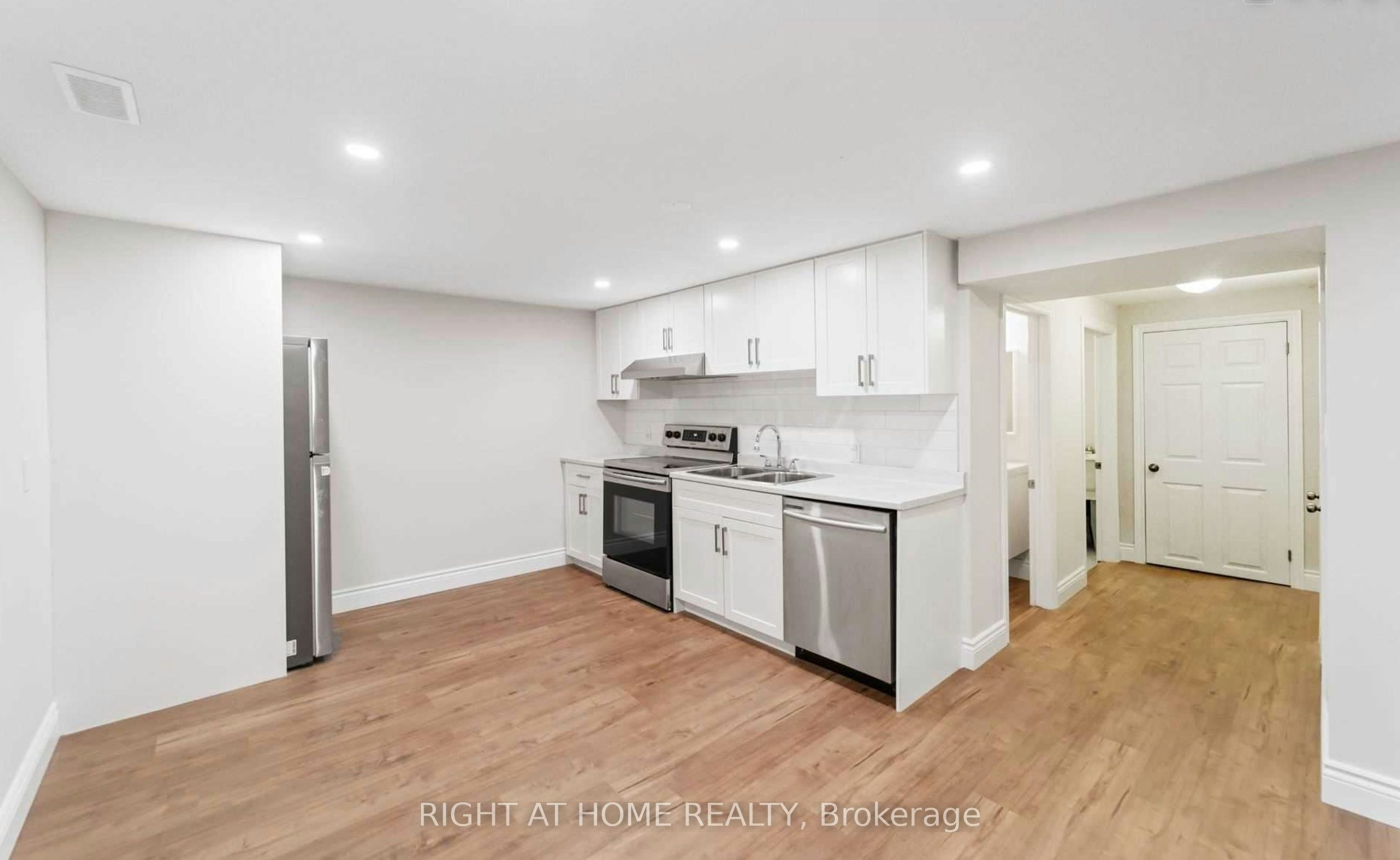 459 Nipigon Street, Oshawa, ON, L1J 3A4 - 3