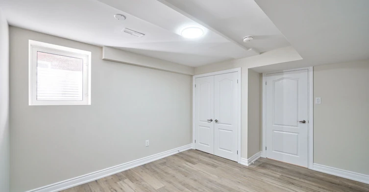 Lower-67 Medland Avenue, Whitby, ON, L1P 1S7 - 26