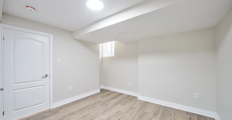 Lower-67 Medland Avenue, Whitby, ON, L1P 1S7 - 21