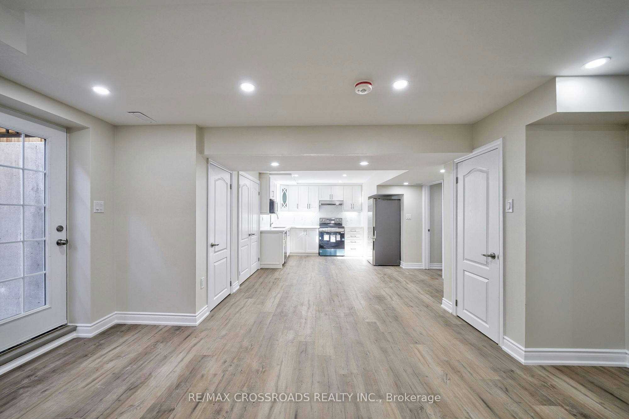 Lower-67 Medland Avenue, Whitby, ON, L1P 1S7 - 11