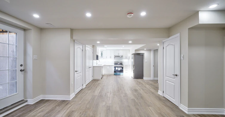 Lower-67 Medland Avenue, Whitby, ON, L1P 1S7 - 11
