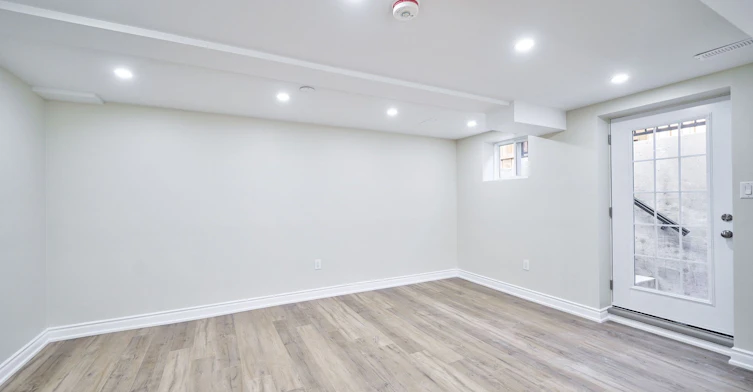 Lower-67 Medland Avenue, Whitby, ON, L1P 1S7 - 8