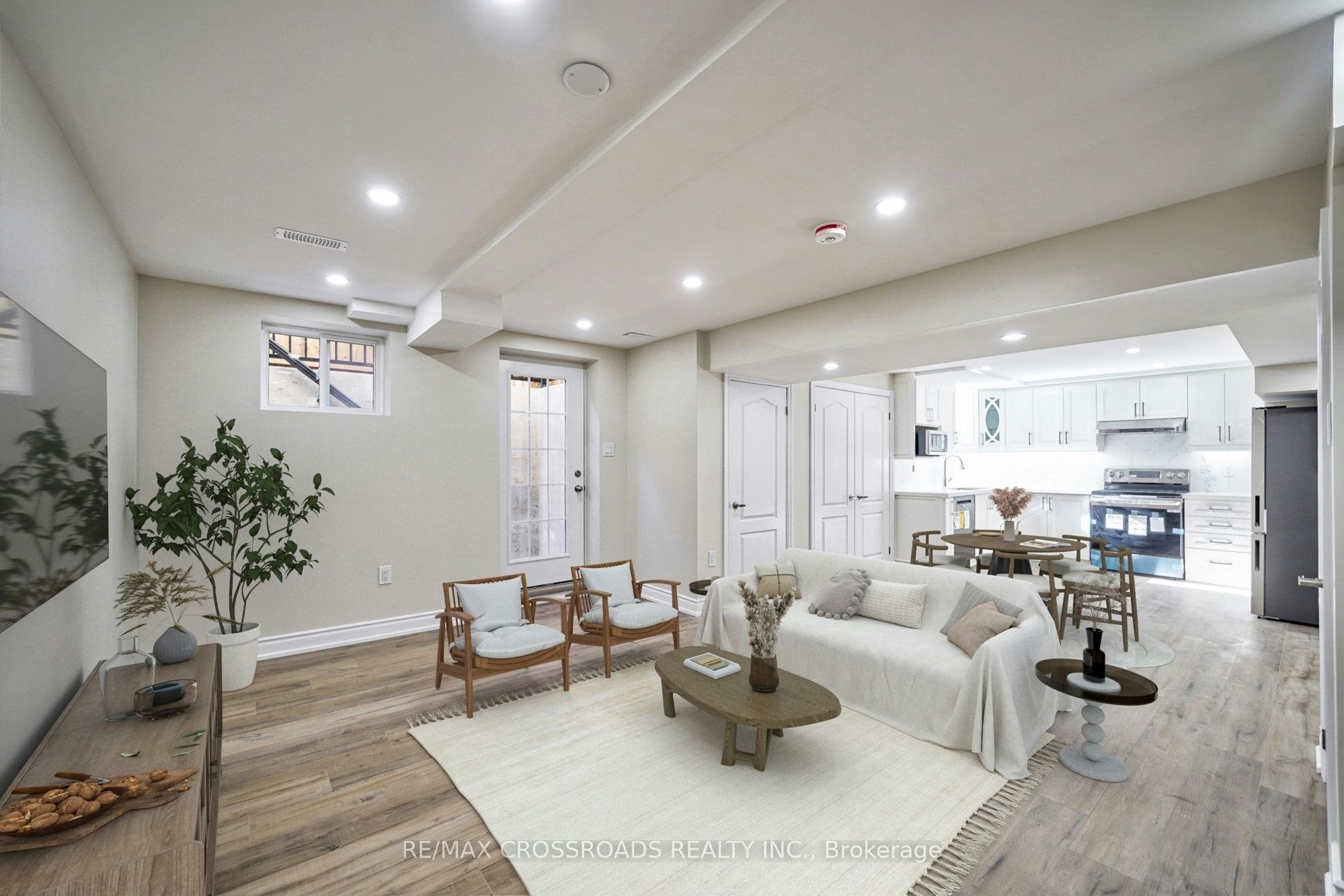 Lower-67 Medland Avenue, Whitby, ON, L1P 1S7 - 9