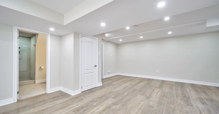 Lower-67 Medland Avenue, Whitby, ON, L1P 1S7 - 29