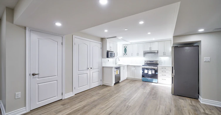 Lower-67 Medland Avenue, Whitby, ON, L1P 1S7 - 13