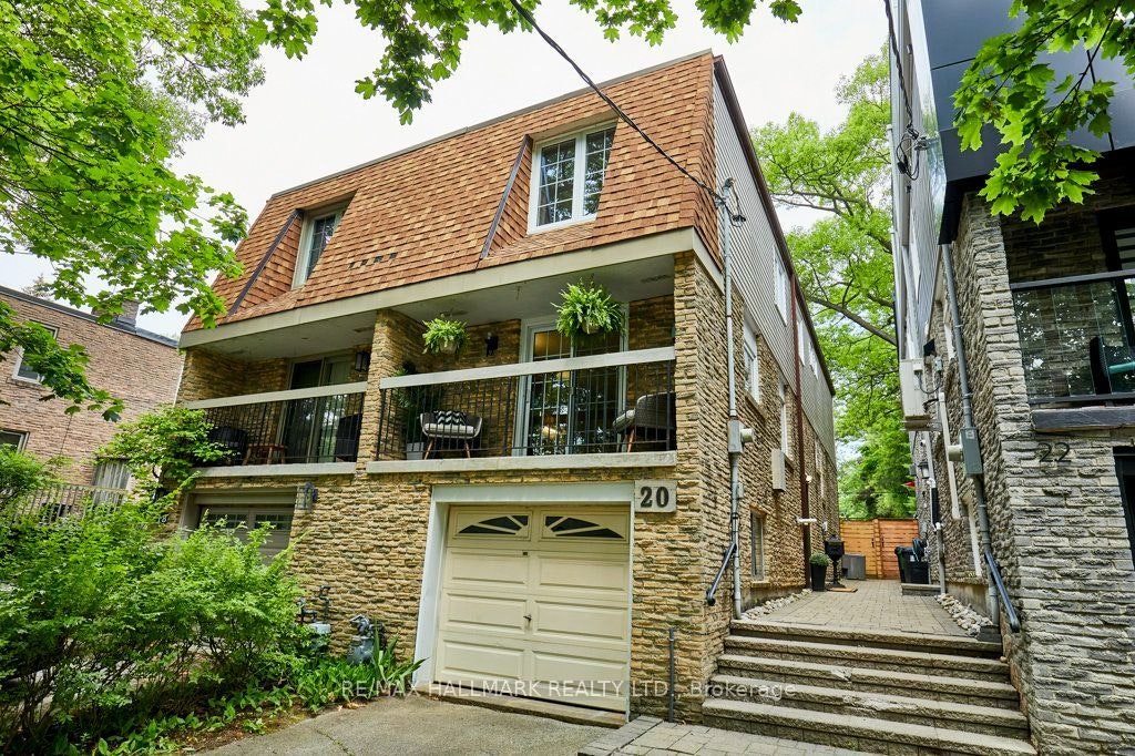 20 Pine Avenue, Toronto, ON, M4E 1L8