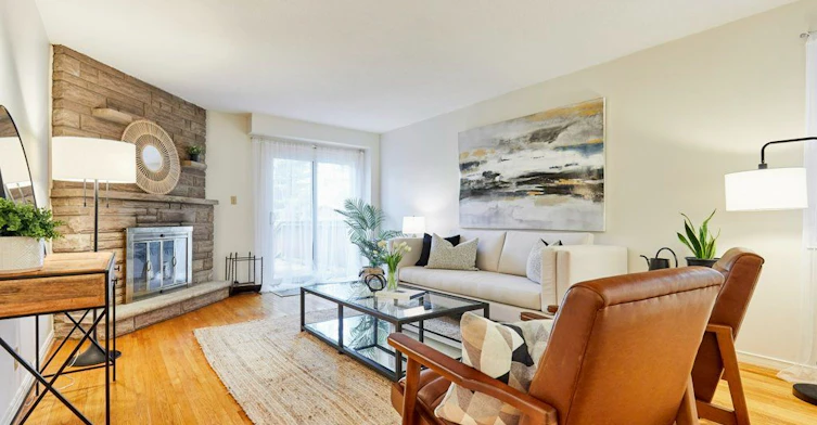 20 Pine Avenue, Toronto, ON, M4E 1L8 - 9