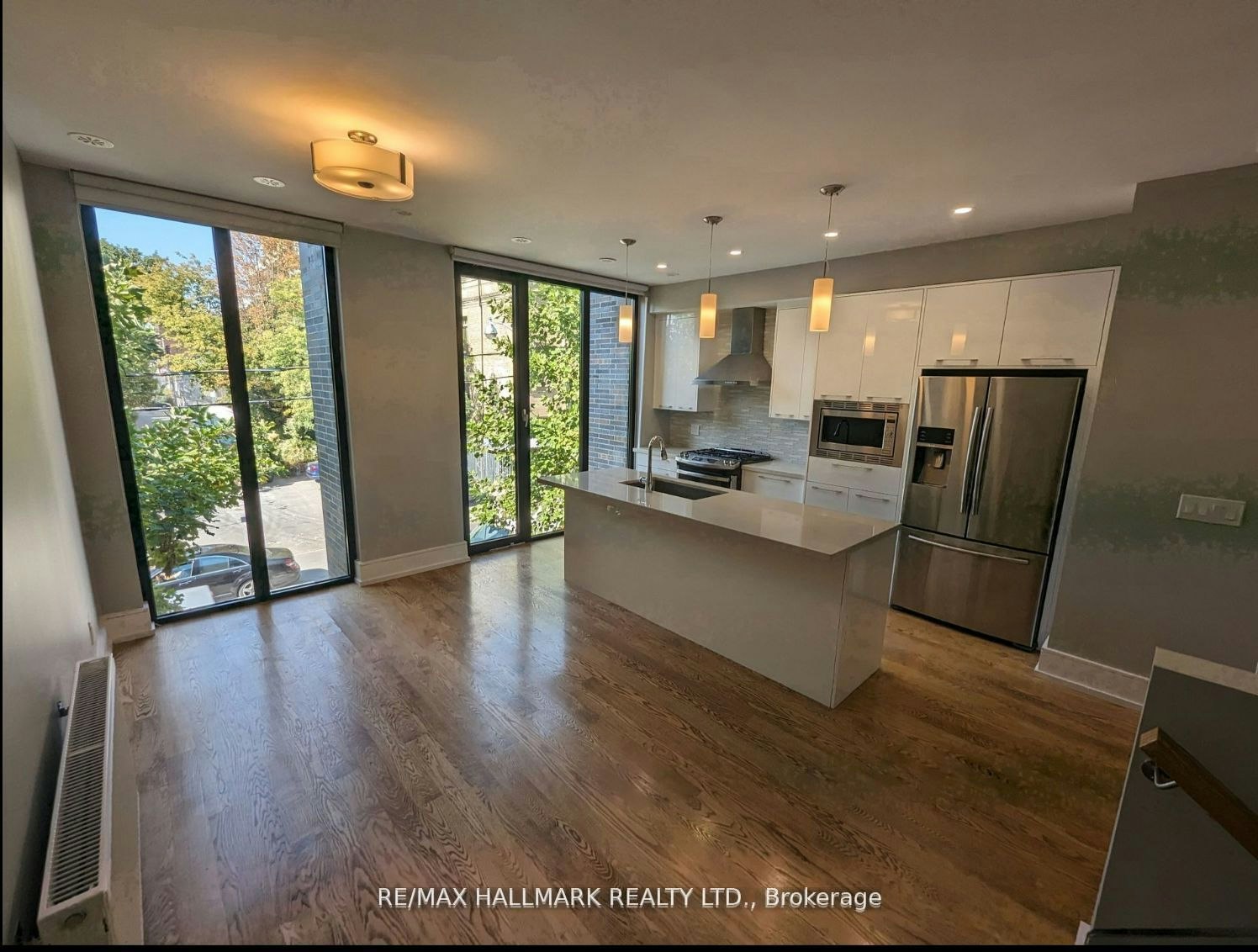 75 Saulter Street, Toronto, ON, M4M 2H8 - 2