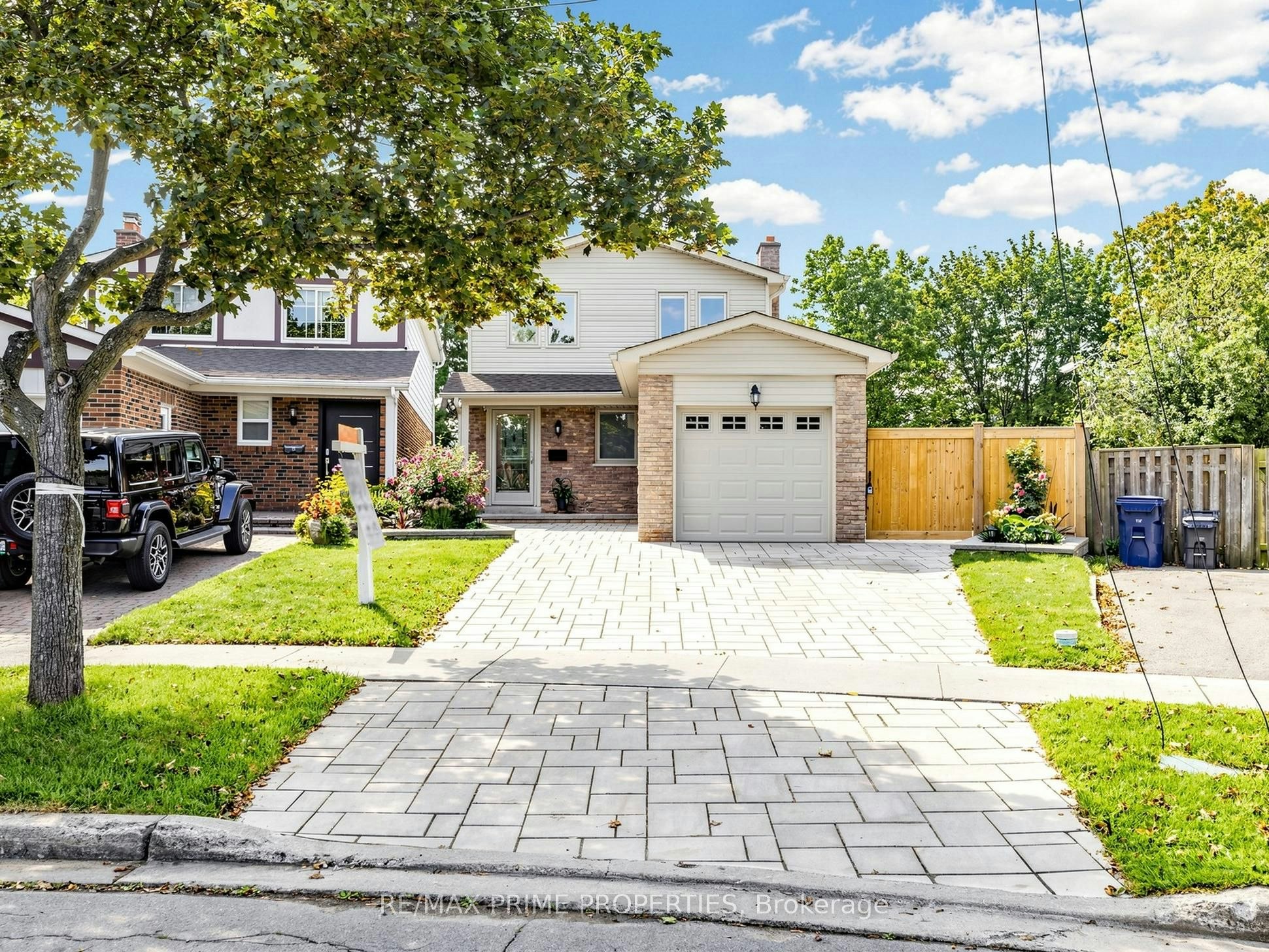 19 Post Horn Grove, Toronto, ON, M1S 3N3
