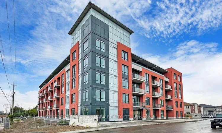517-1010 Dundas Street E
