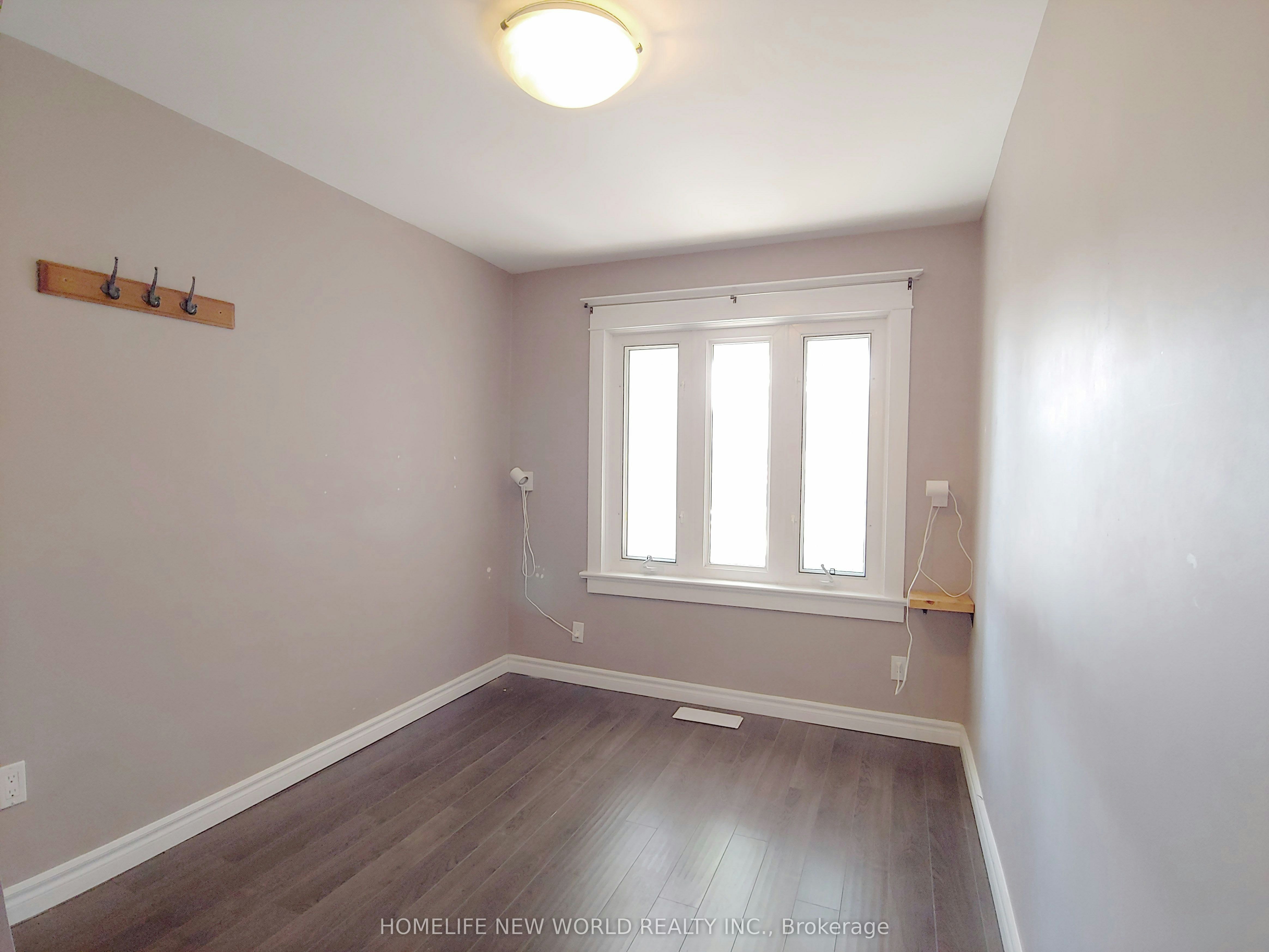 Main-35 East Lynn Avenue, Toronto, ON, M4C 3X3 - 5