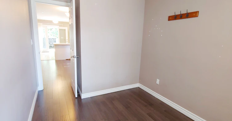 Main-35 East Lynn Avenue, Toronto, ON, M4C 3X3 - 6