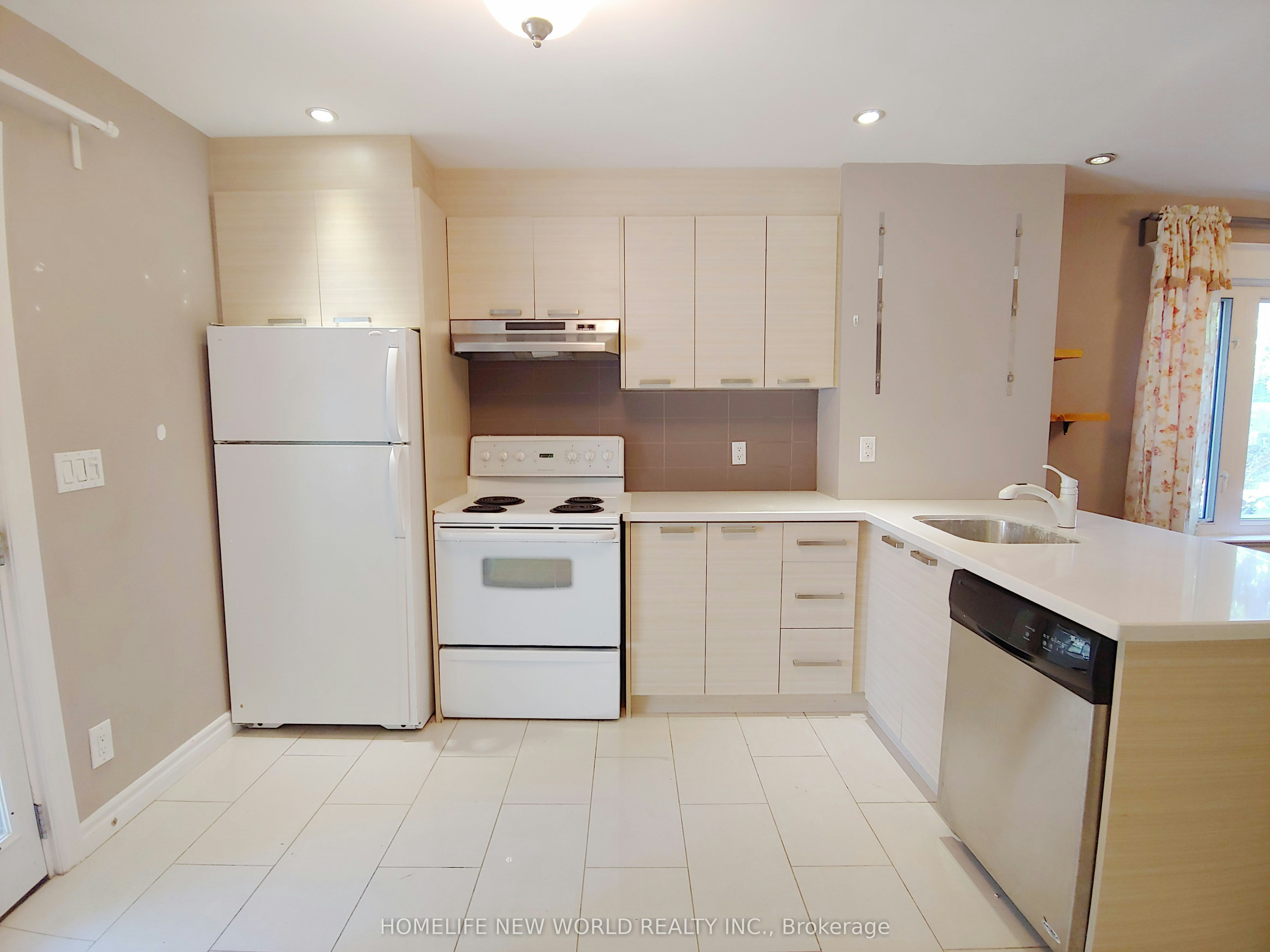 Main-35 East Lynn Avenue, Toronto, ON, M4C 3X3 - 2