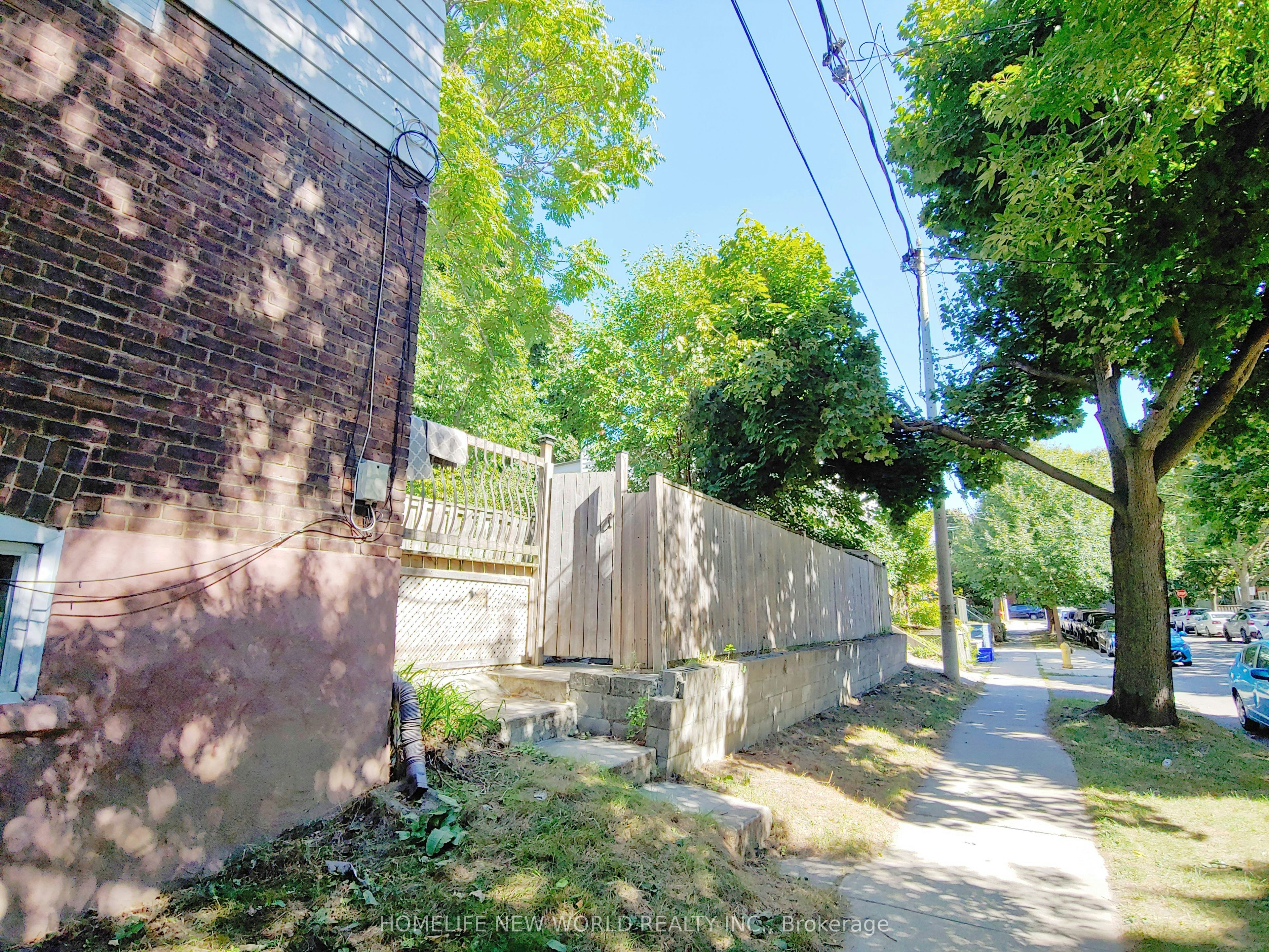 Main-35 East Lynn Avenue, Toronto, ON, M4C 3X3 - 15