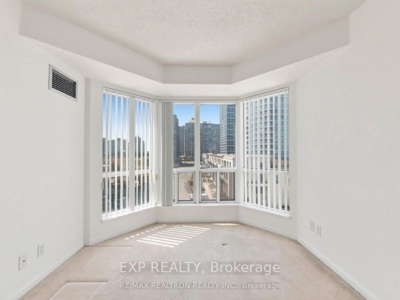 702-11 Lee Centre Drive, Toronto, ON, M1H 3J5 - 15