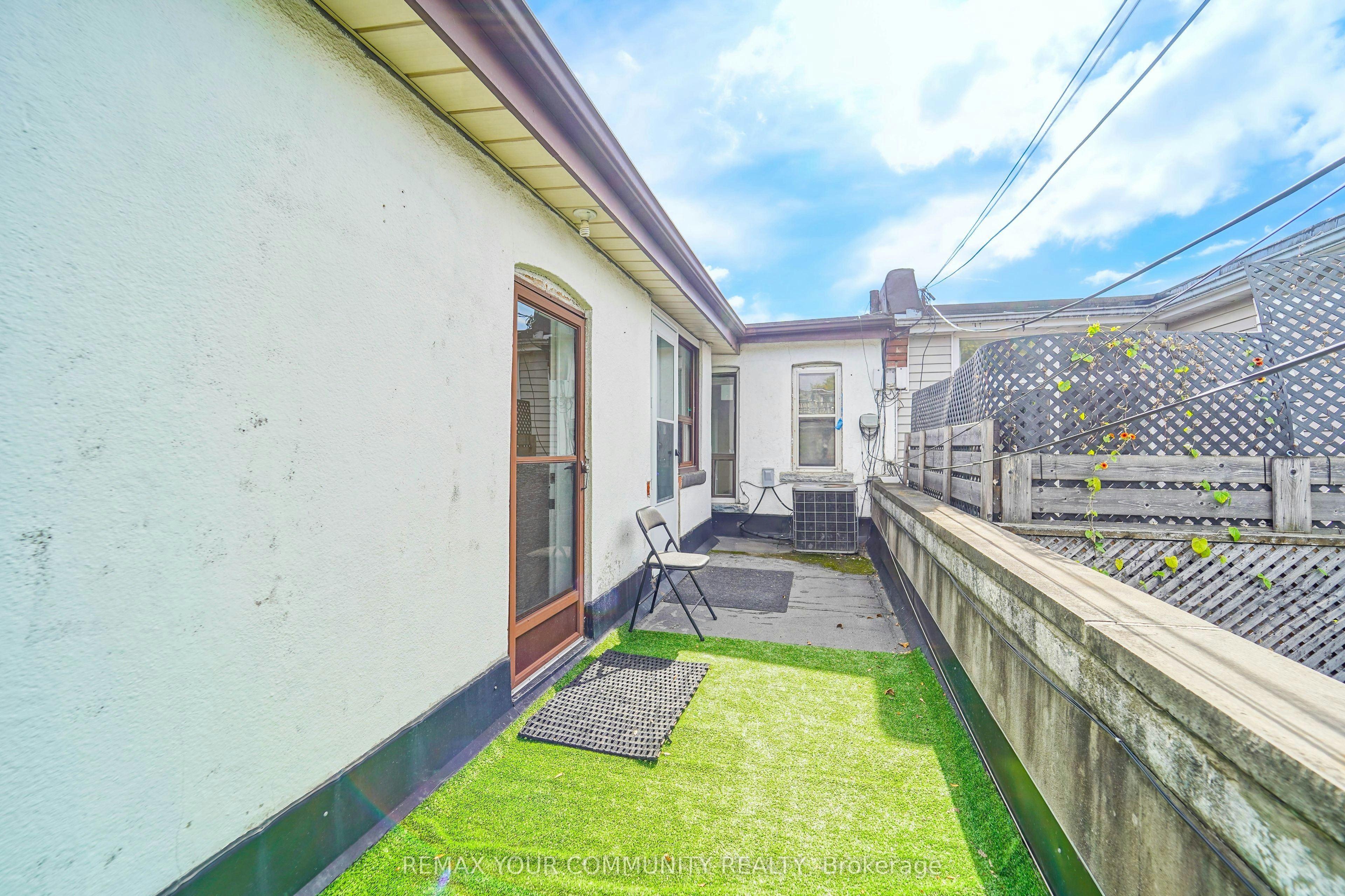 Room 1-1378 Danforth Avenue, Toronto, ON, M4J 3V9 - 34