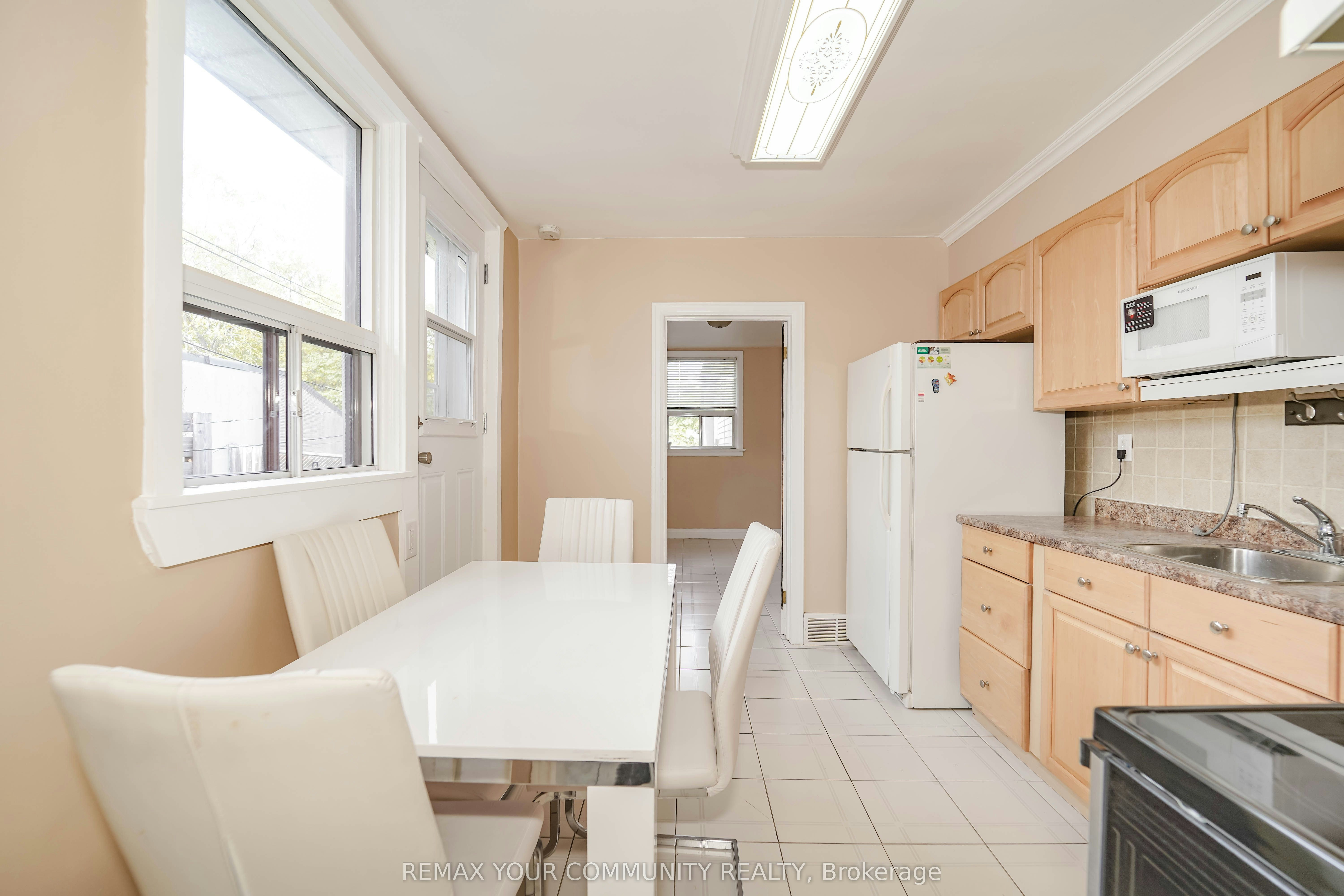 Room 1-1378 Danforth Avenue, Toronto, ON, M4J 3V9 - 30