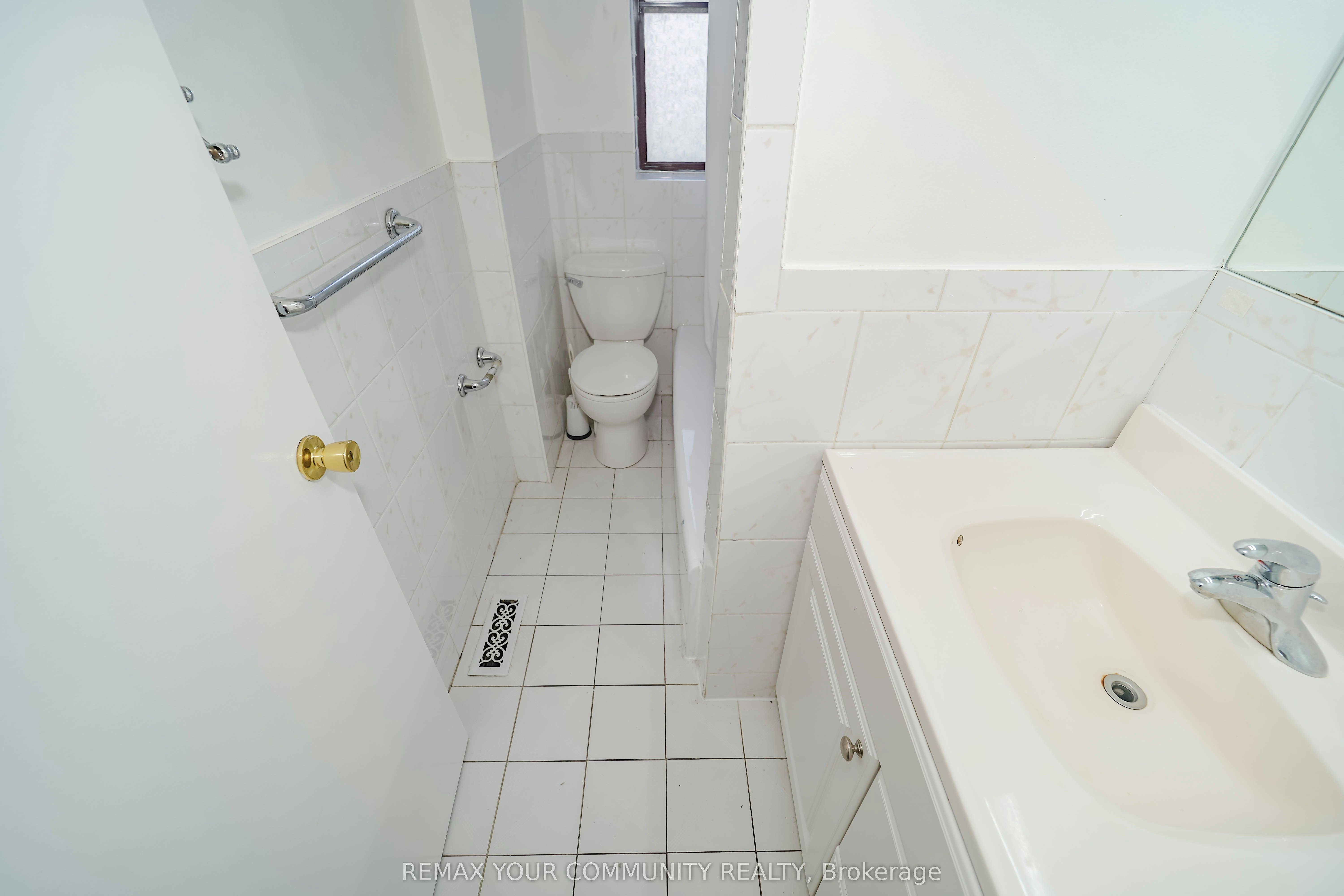 Room 1-1378 Danforth Avenue, Toronto, ON, M4J 3V9 - 21