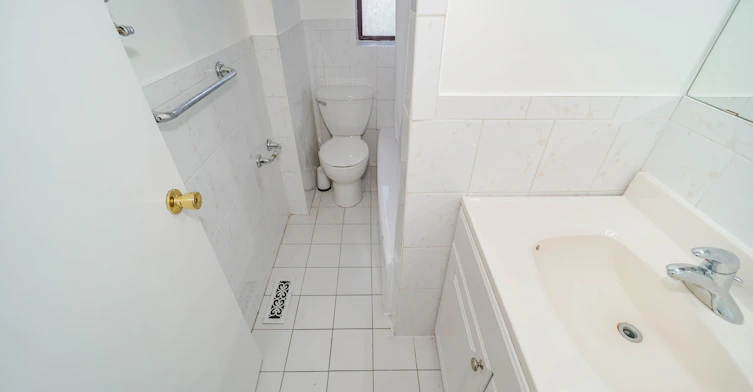 Room 1-1378 Danforth Avenue, Toronto, ON, M4J 3V9 - 21