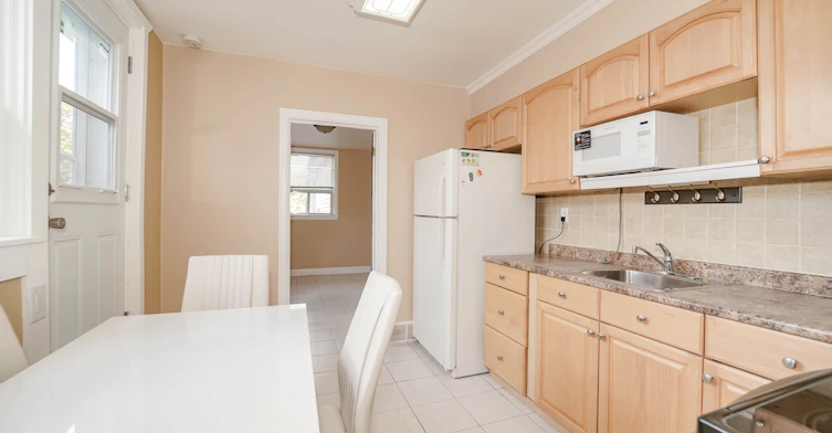 Room 1-1378 Danforth Avenue, Toronto, ON, M4J 3V9 - 31
