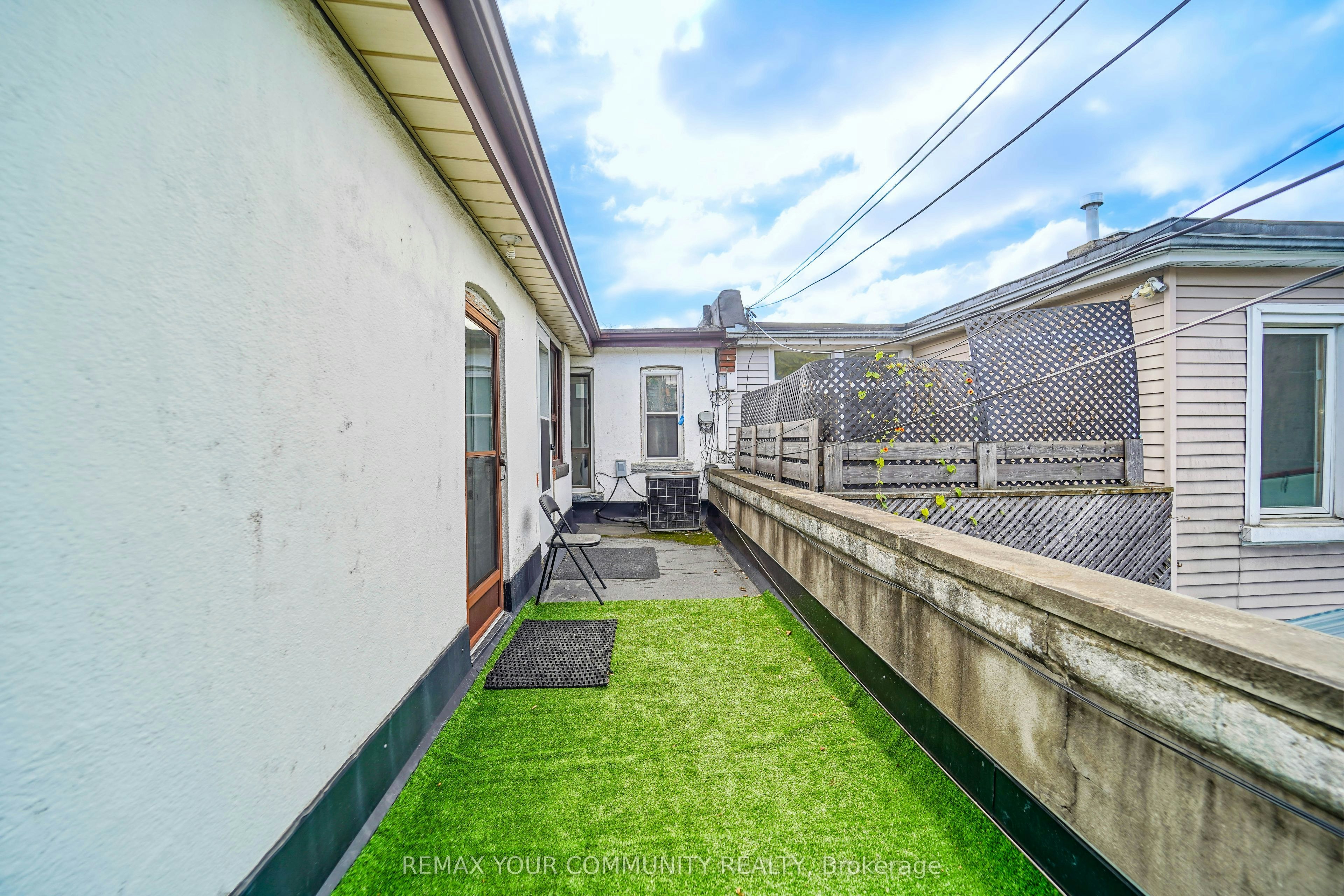 Room 1-1378 Danforth Avenue, Toronto, ON, M4J 3V9 - 35