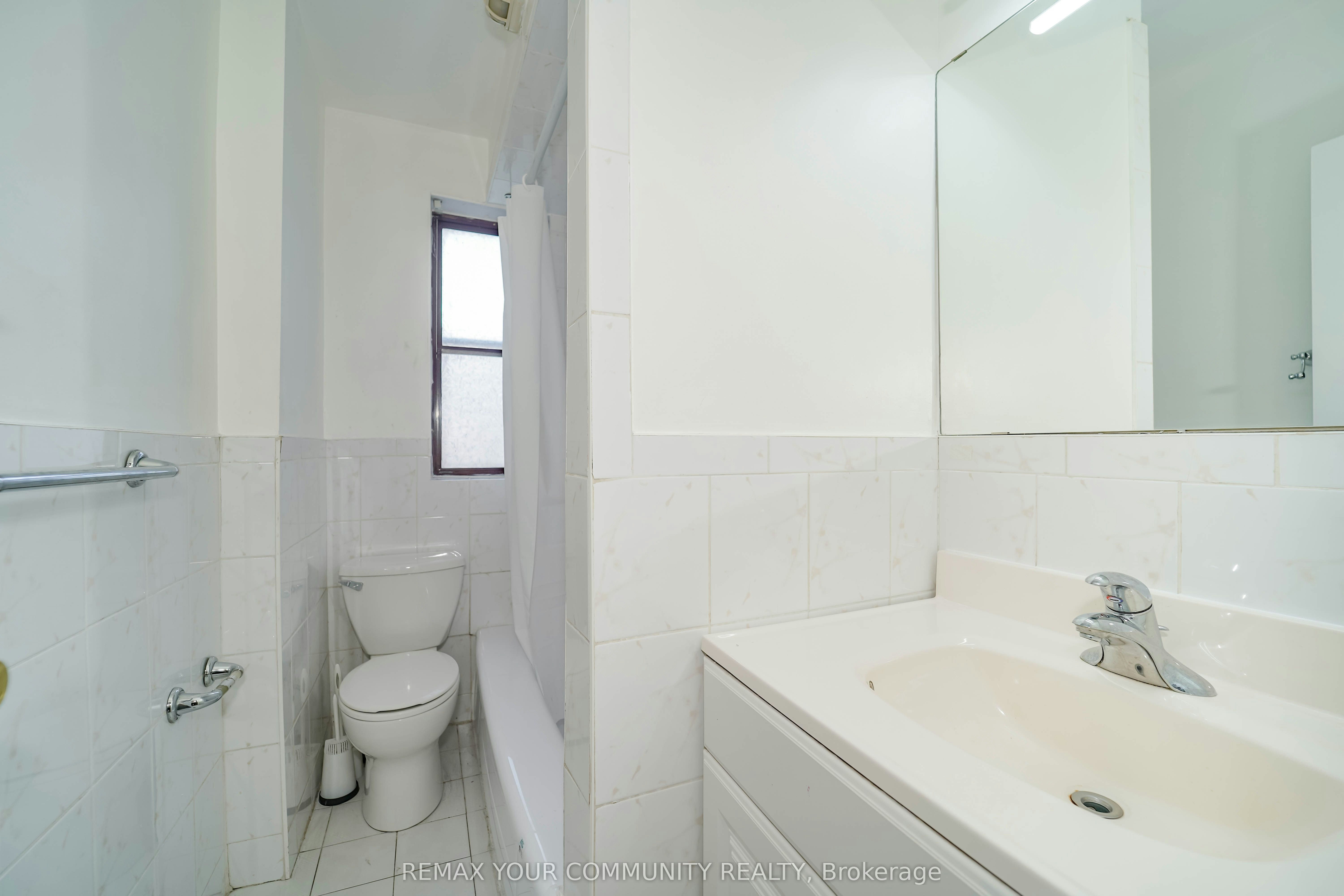 Room 2-1378 Danforth Avenue, Toronto, ON, M4J 3V9 - 21