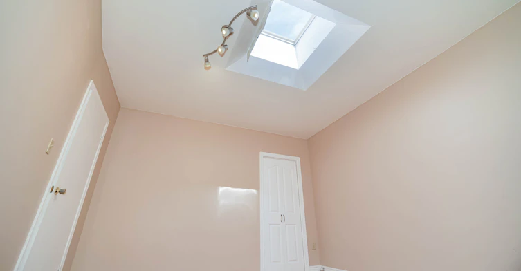 Room 2-1378 Danforth Avenue, Toronto, ON, M4J 3V9 - 20