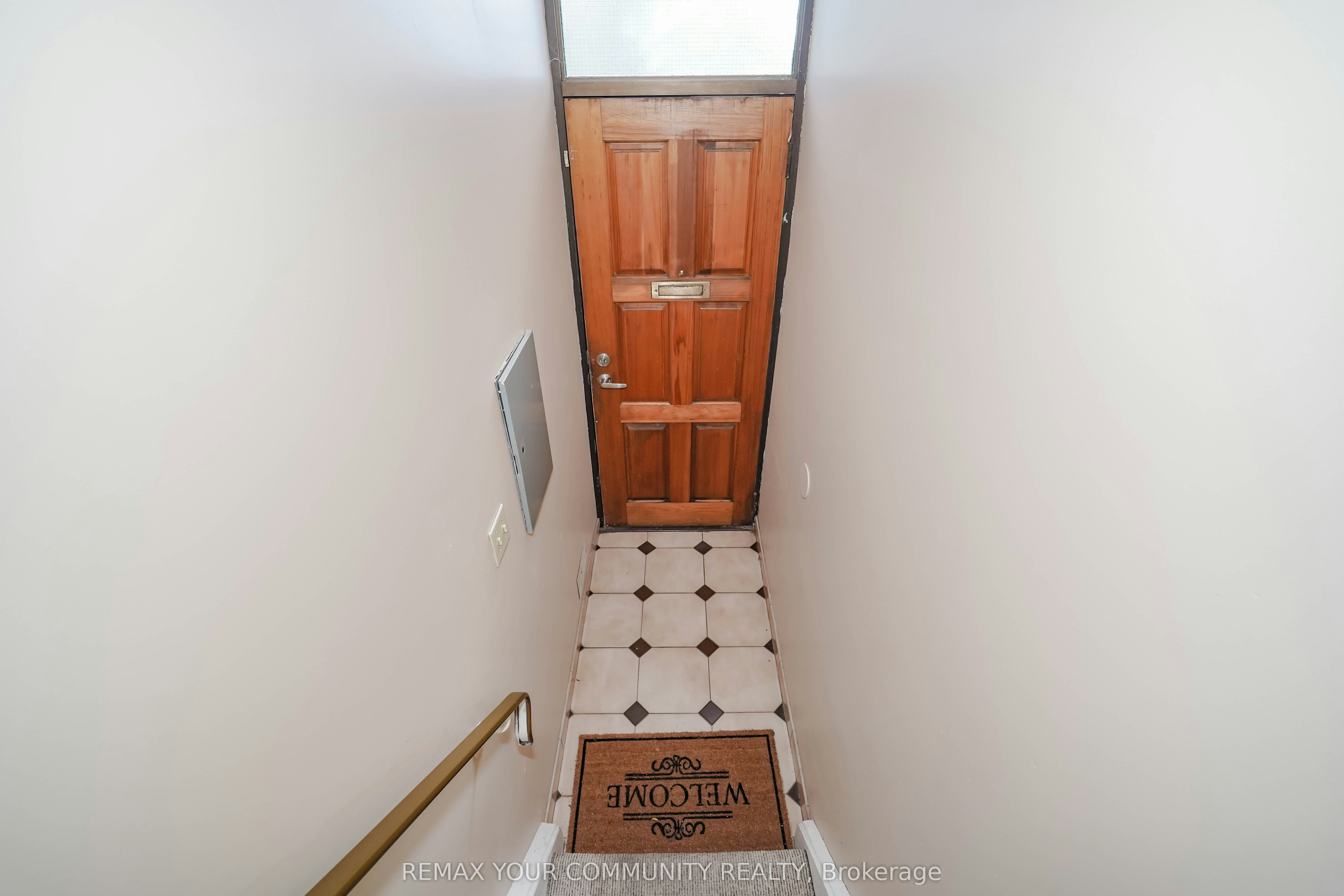 Room 2-1378 Danforth Avenue, Toronto, ON, M4J 3V9 - 11