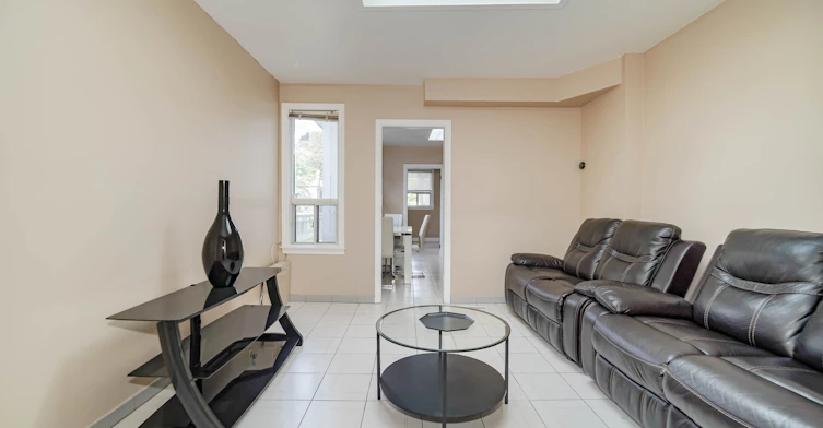 Room 2-1378 Danforth Avenue, Toronto, ON, M4J 3V9 - 25