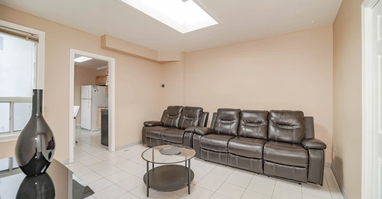 Room 2-1378 Danforth Avenue, Toronto, ON, M4J 3V9 - 27