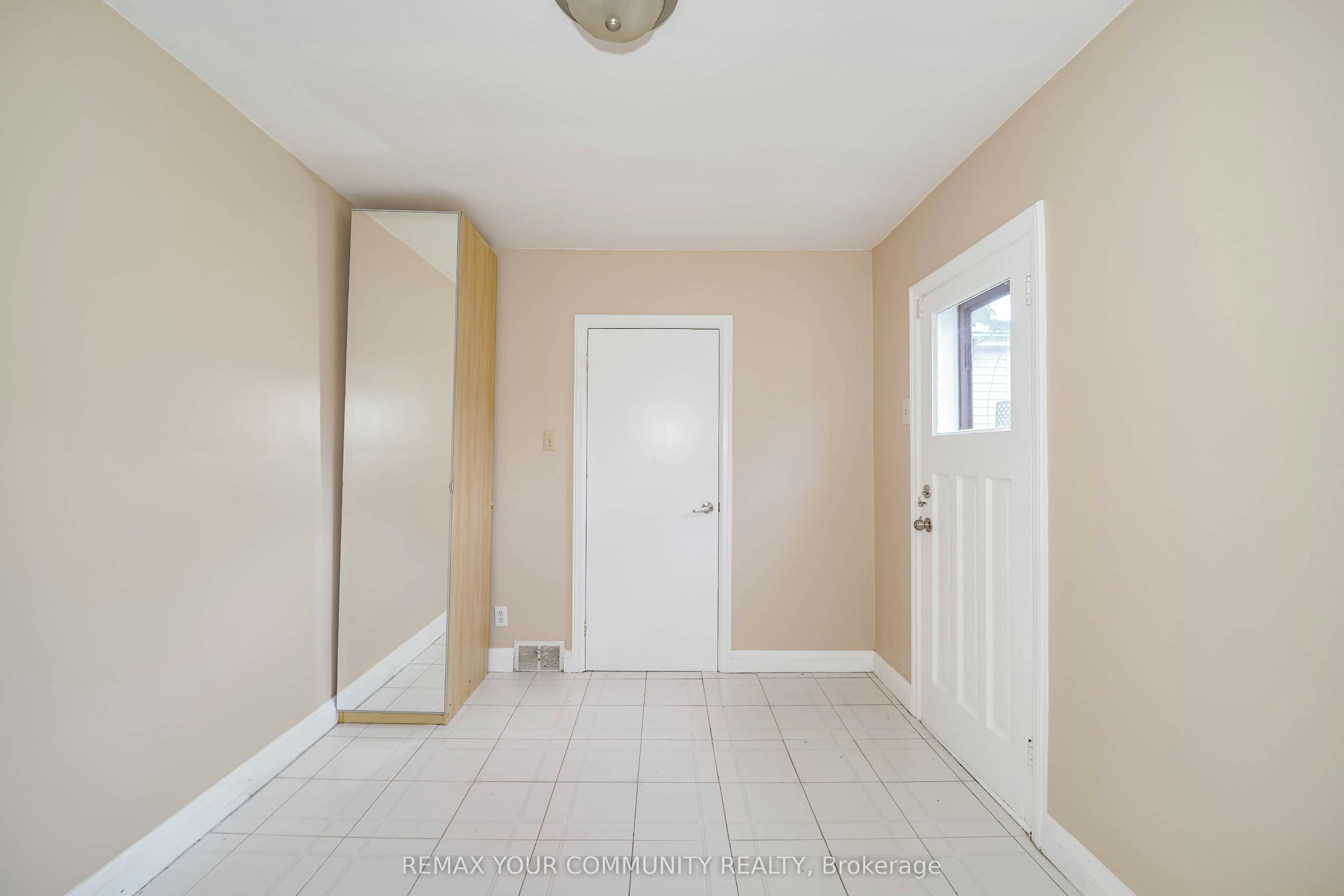 Room 3-1378 Danforth Avenue, Toronto, ON, M4J 3V9 - 29