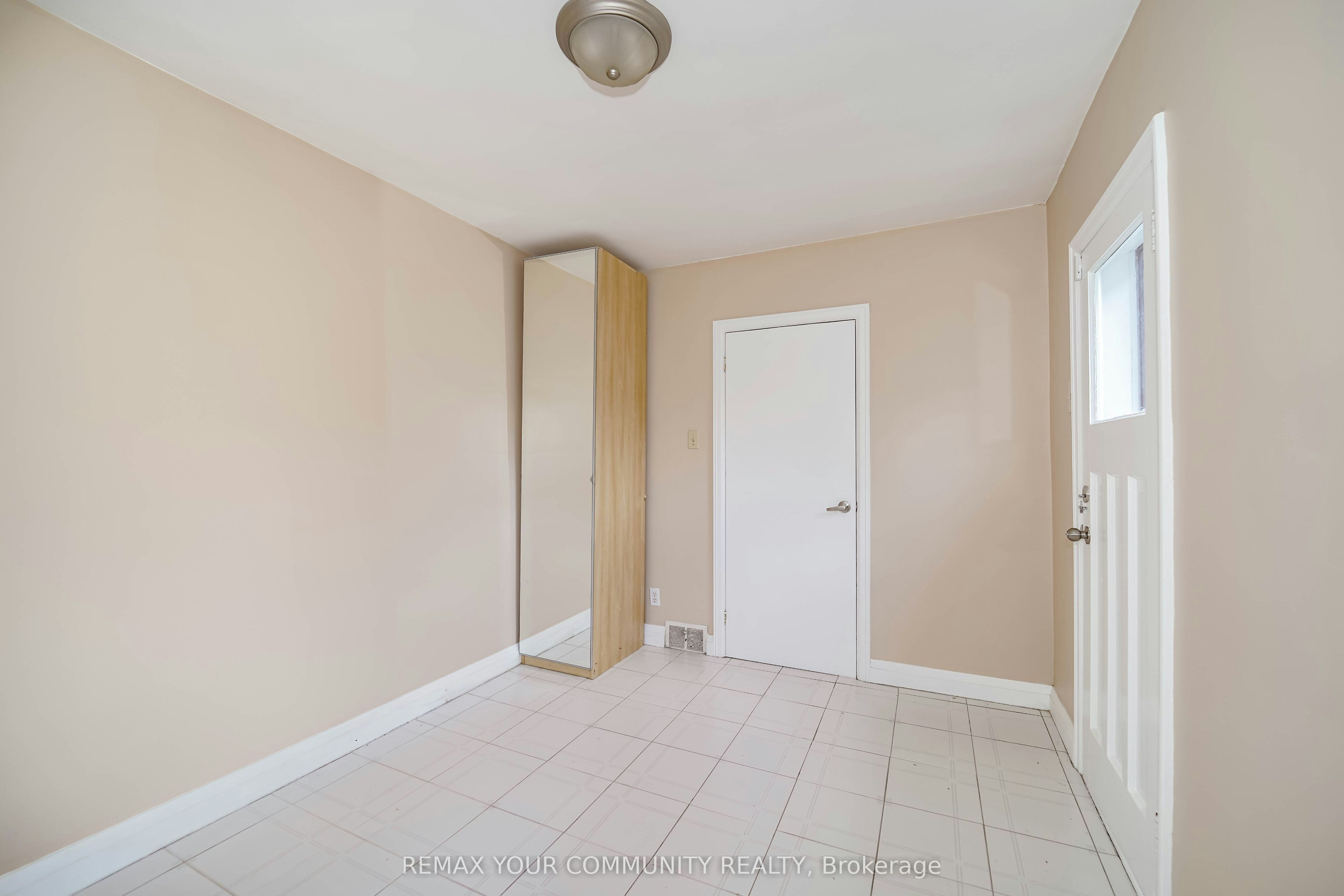 Room 3-1378 Danforth Avenue, Toronto, ON, M4J 3V9 - 28