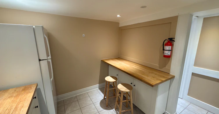 Lower Room 2-86 Lesmount Avenue, Toronto, ON, M4J 3V9 - 11