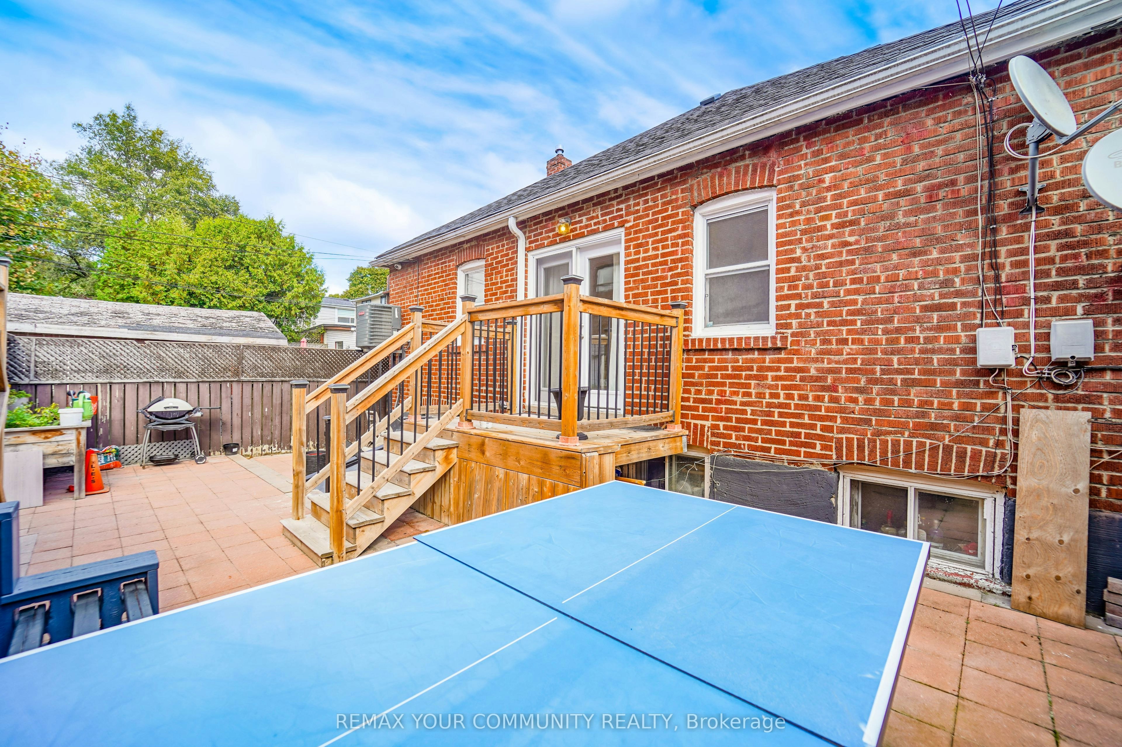Lower Room 2-86 Lesmount Avenue, Toronto, ON, M4J 3V9 - 15