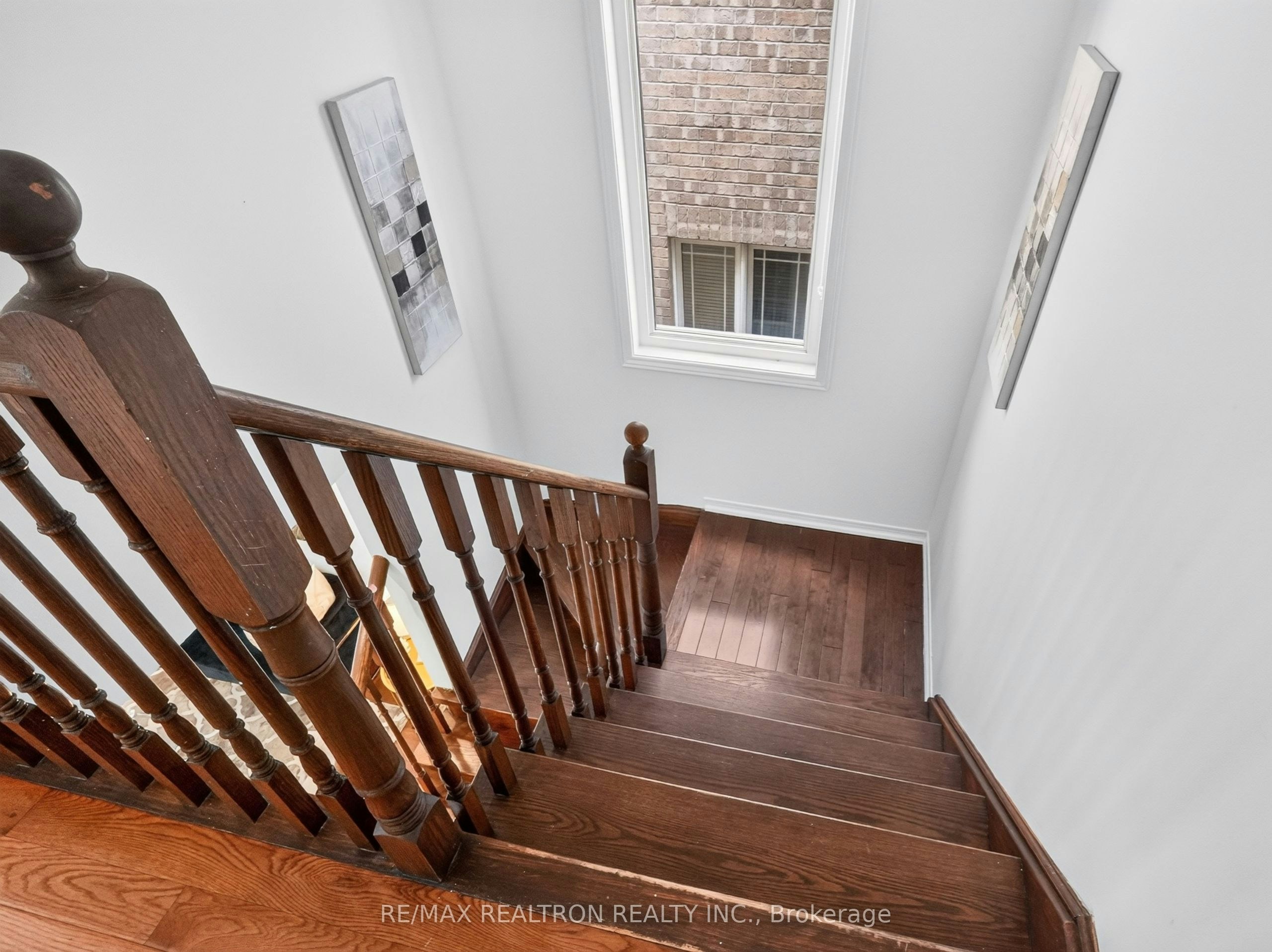 32 Whitlock Crescent, Ajax, ON, L1Z 2B2 - 32