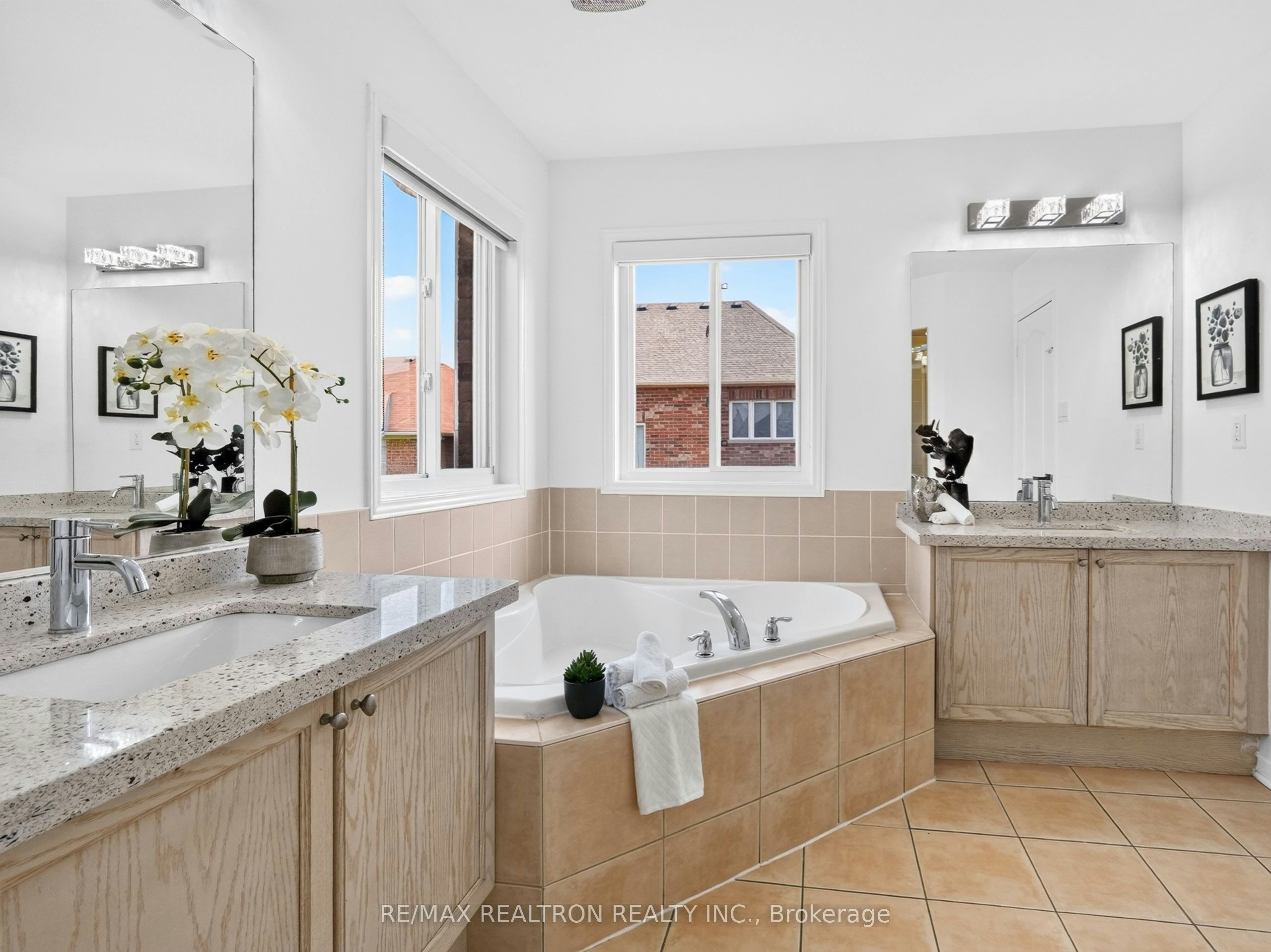 32 Whitlock Crescent, Ajax, ON, L1Z 2B2 - 16